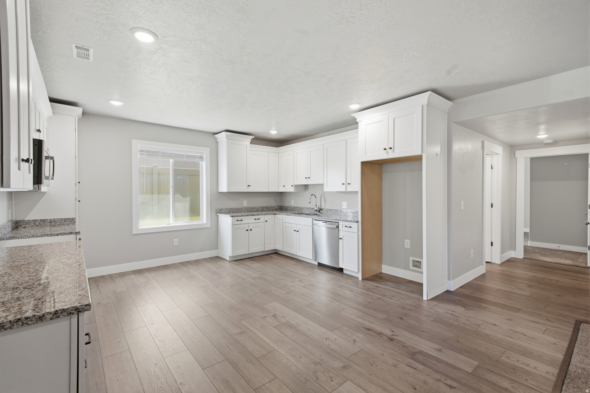 FOX HOLLOW - Residential