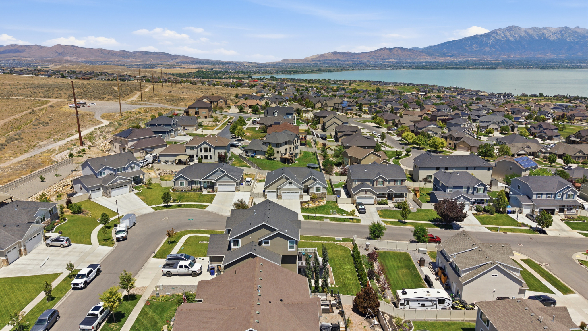 FOX HOLLOW - Residential