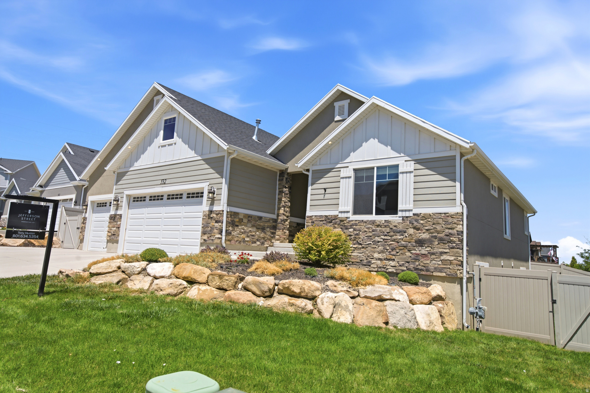 FOX HOLLOW - Residential