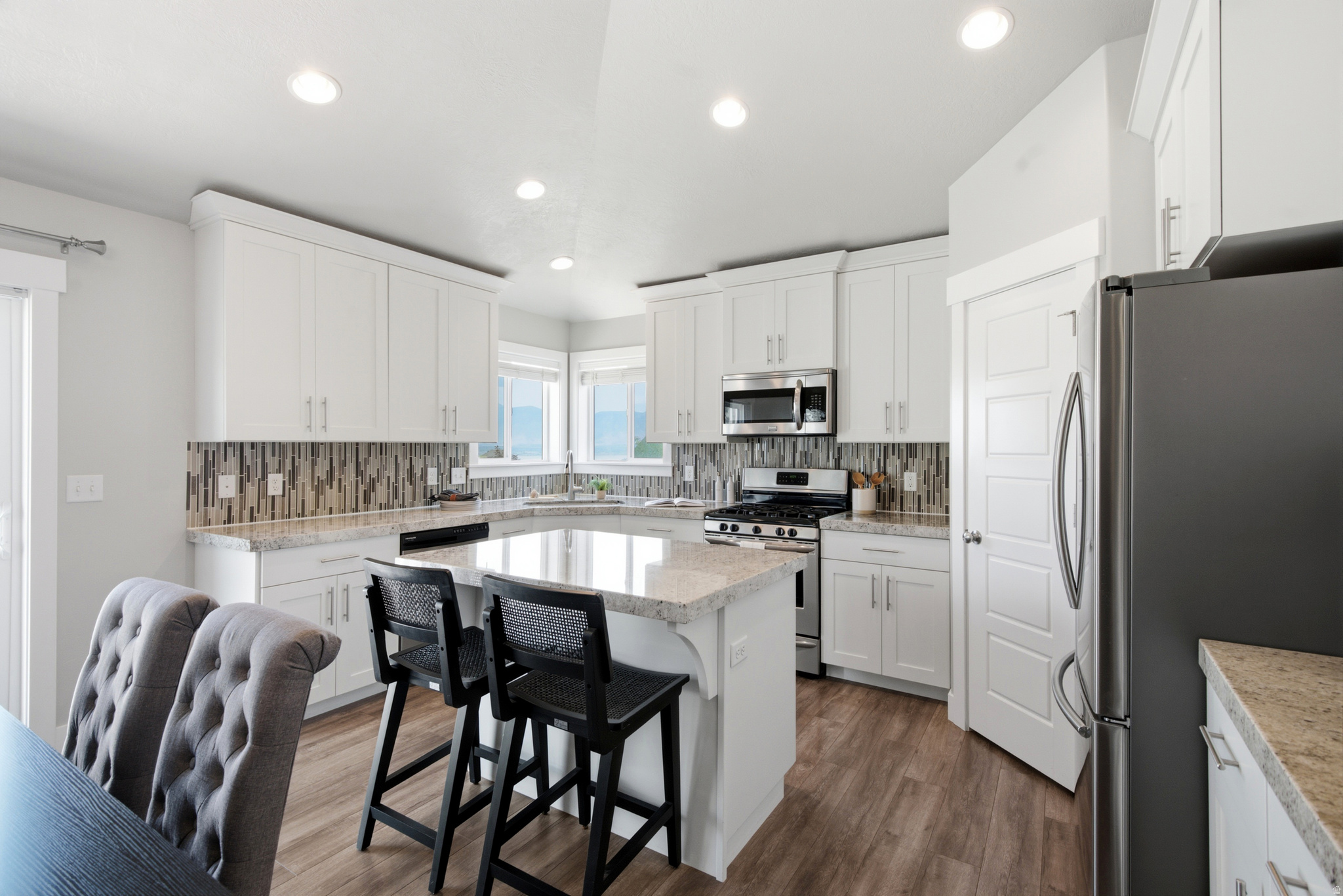 FOX HOLLOW - Residential