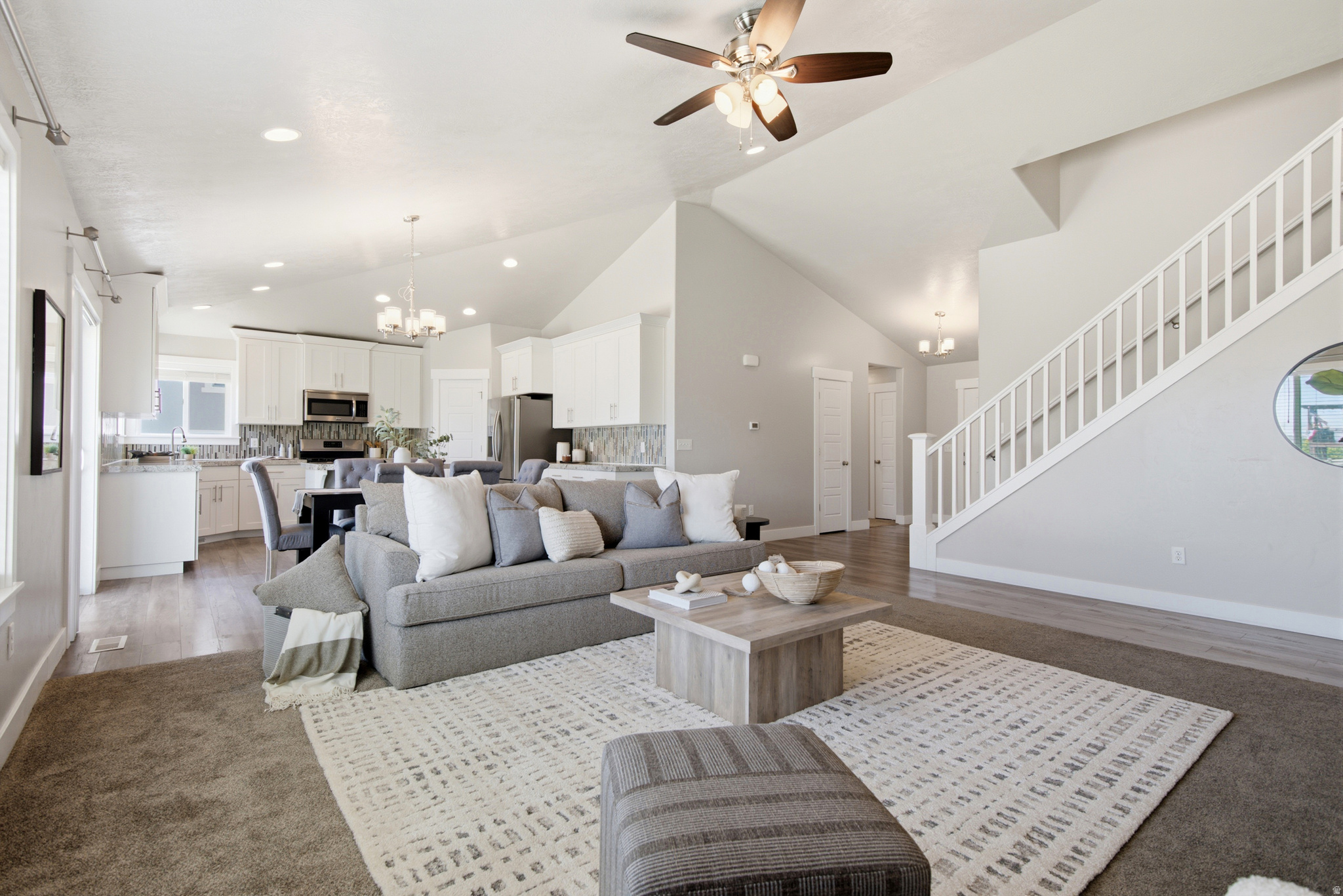FOX HOLLOW - Residential