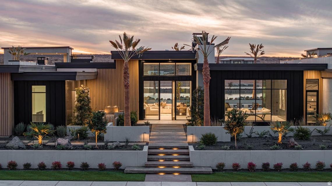 SOUTHERN SHORES - Residential