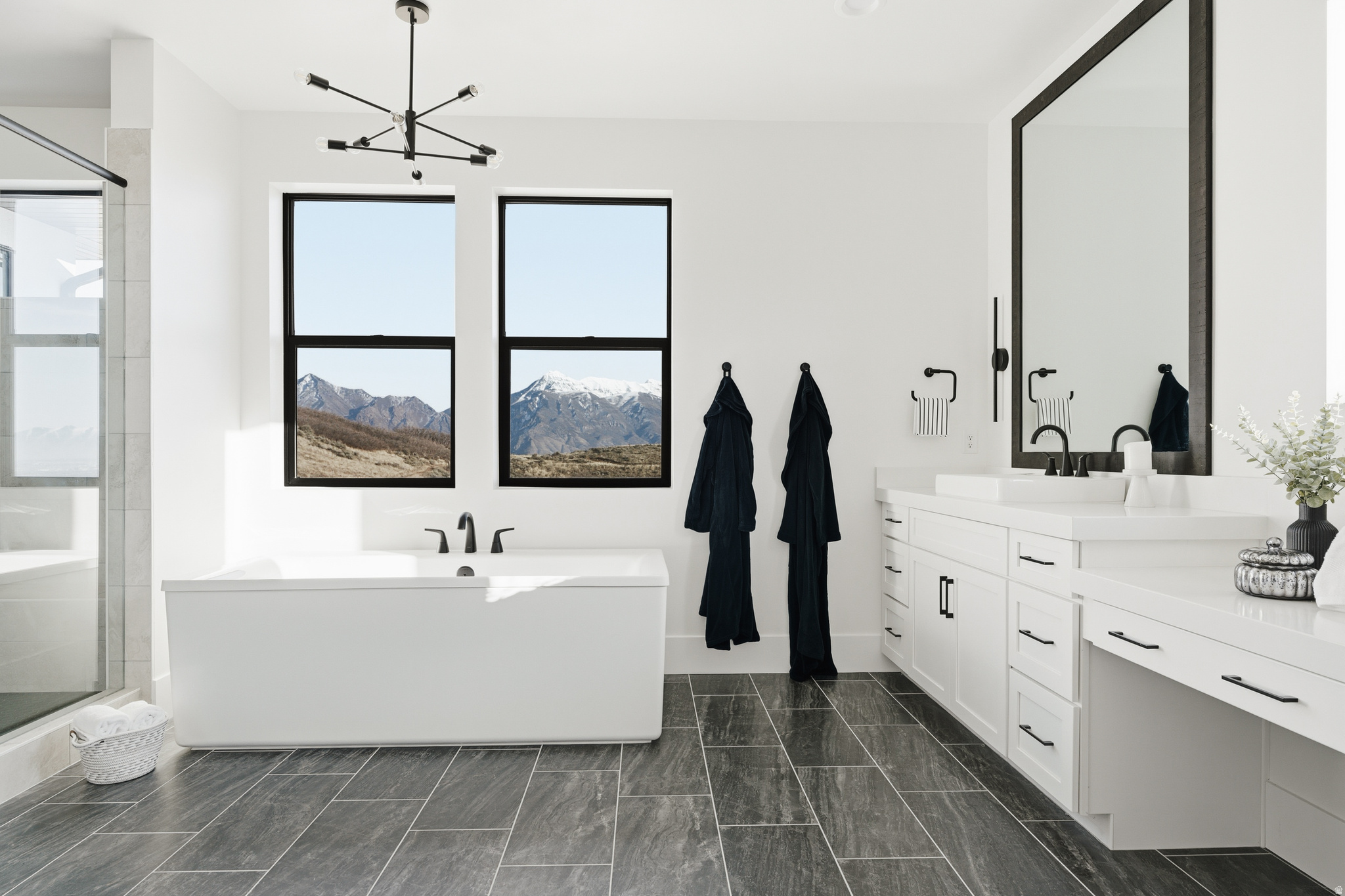 TRAVERSE MOUNTAIN - Residential