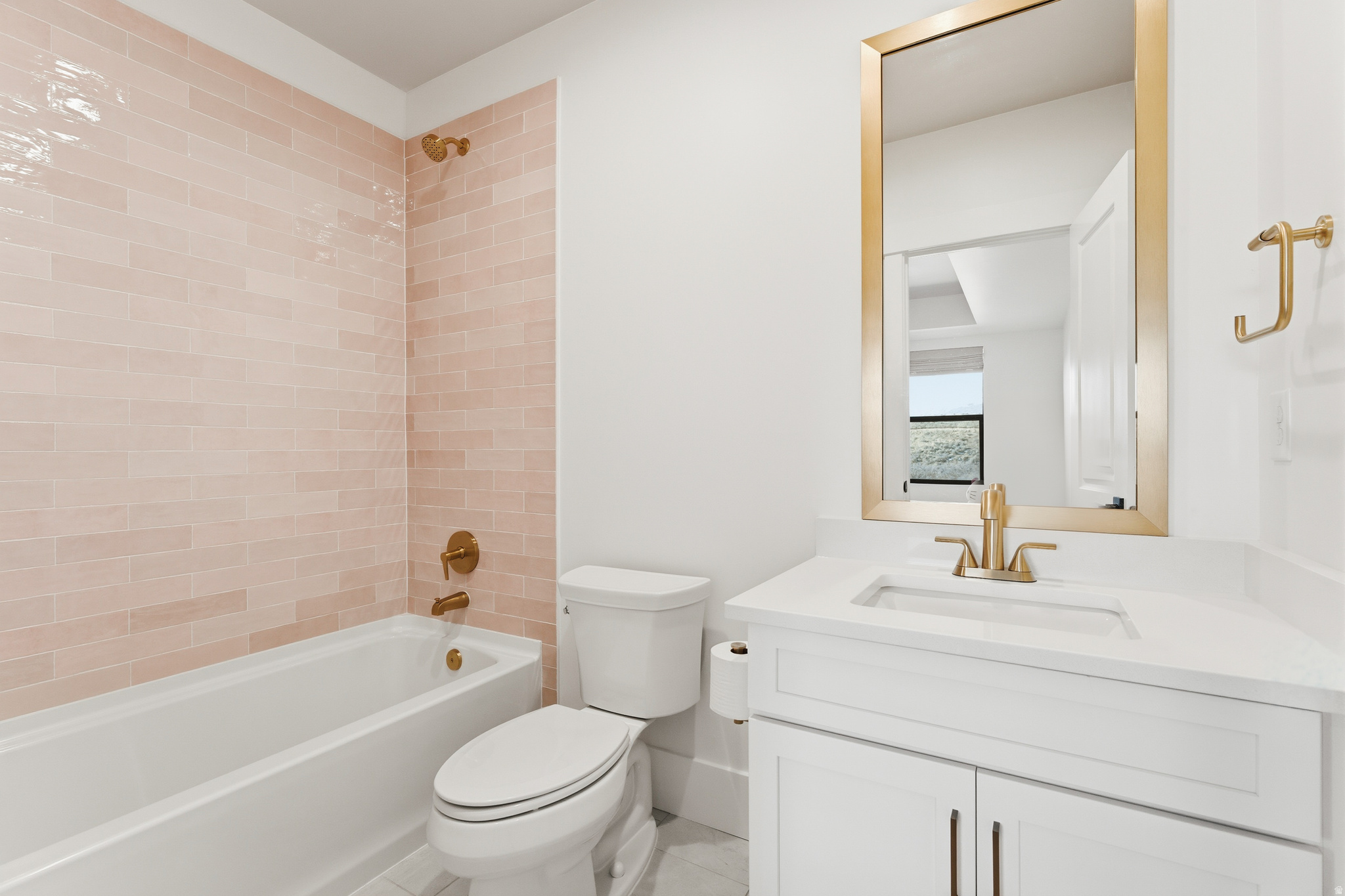 TRAVERSE MOUNTAIN - Residential