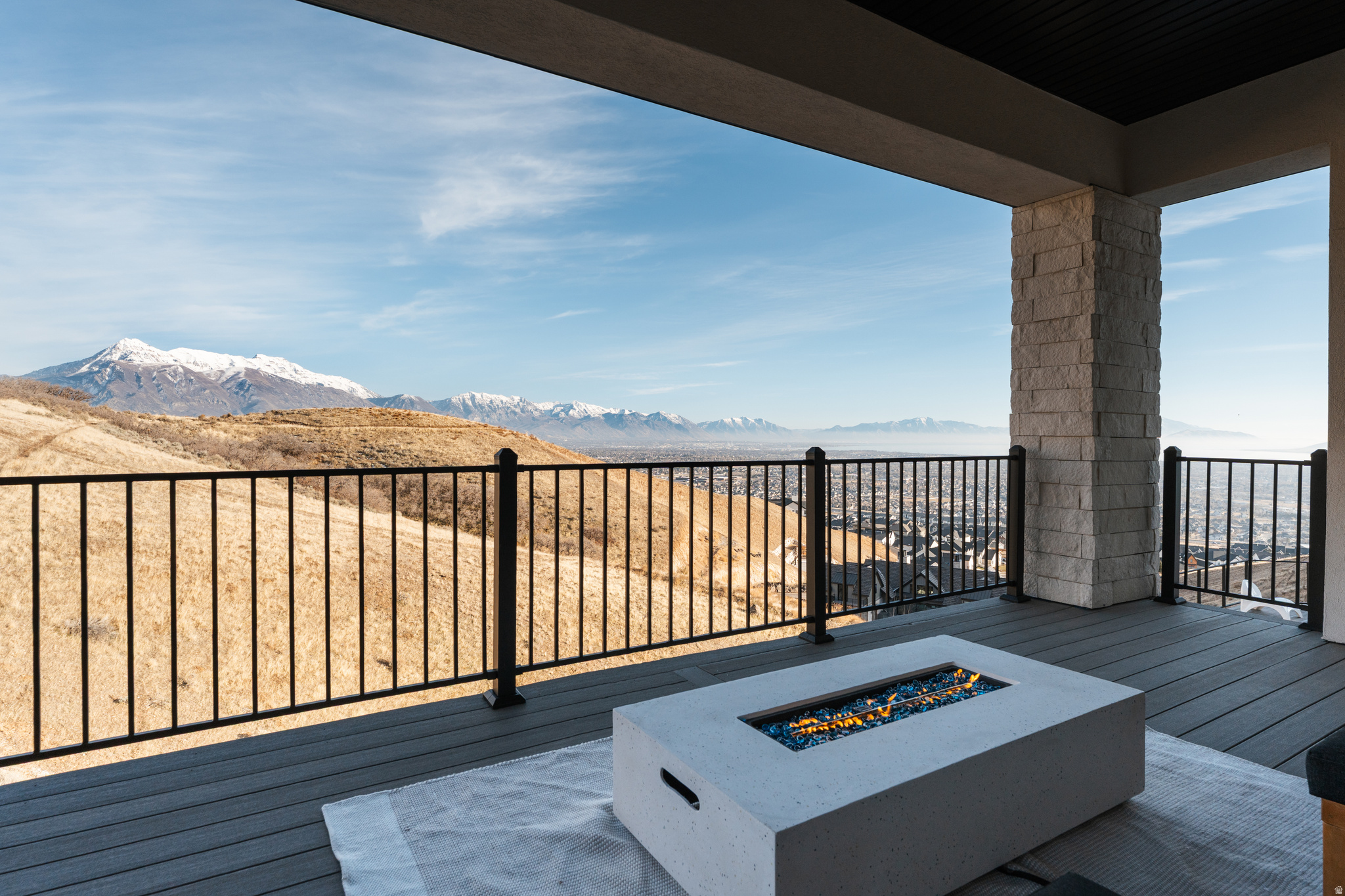 TRAVERSE MOUNTAIN - Residential