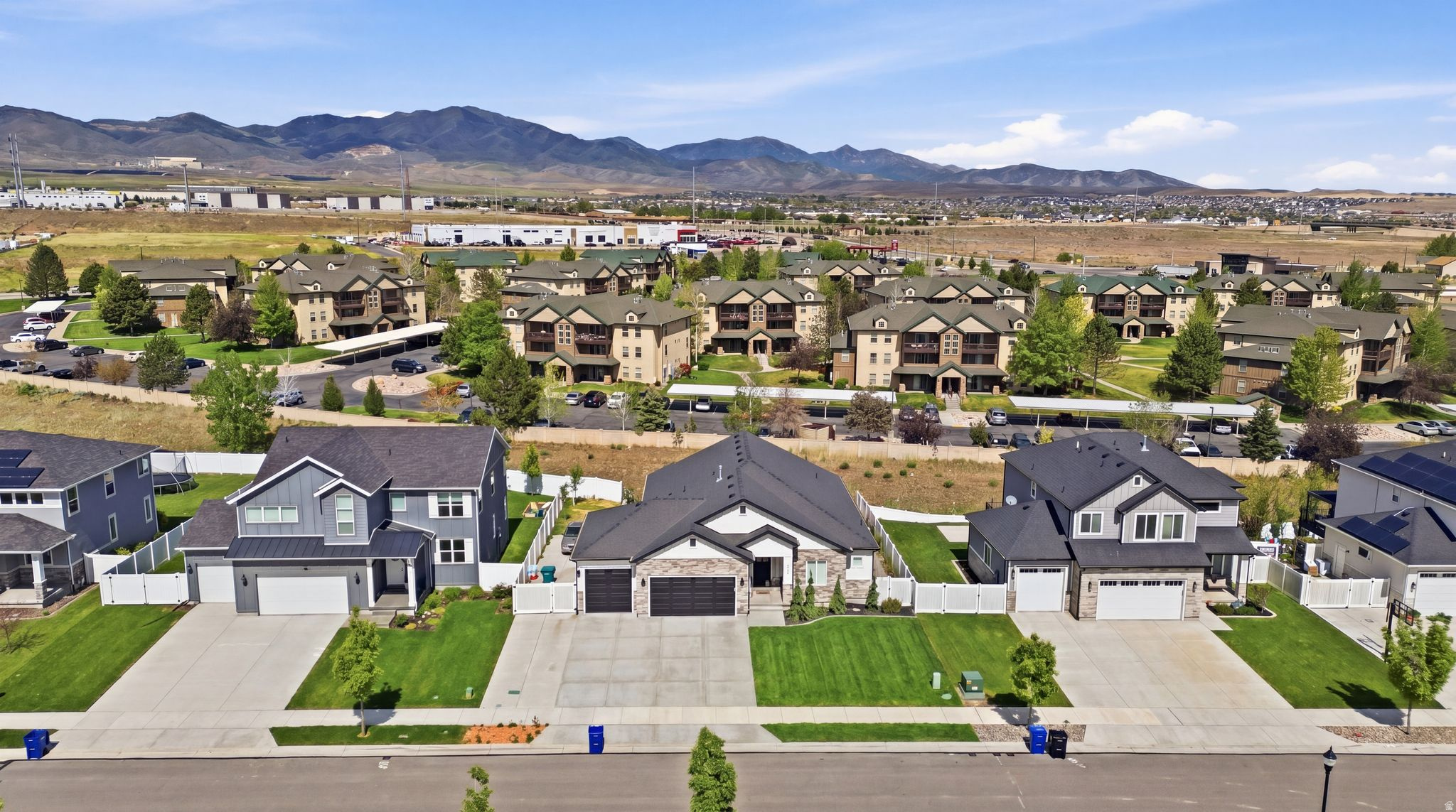 BOULDER RANCH - Residential