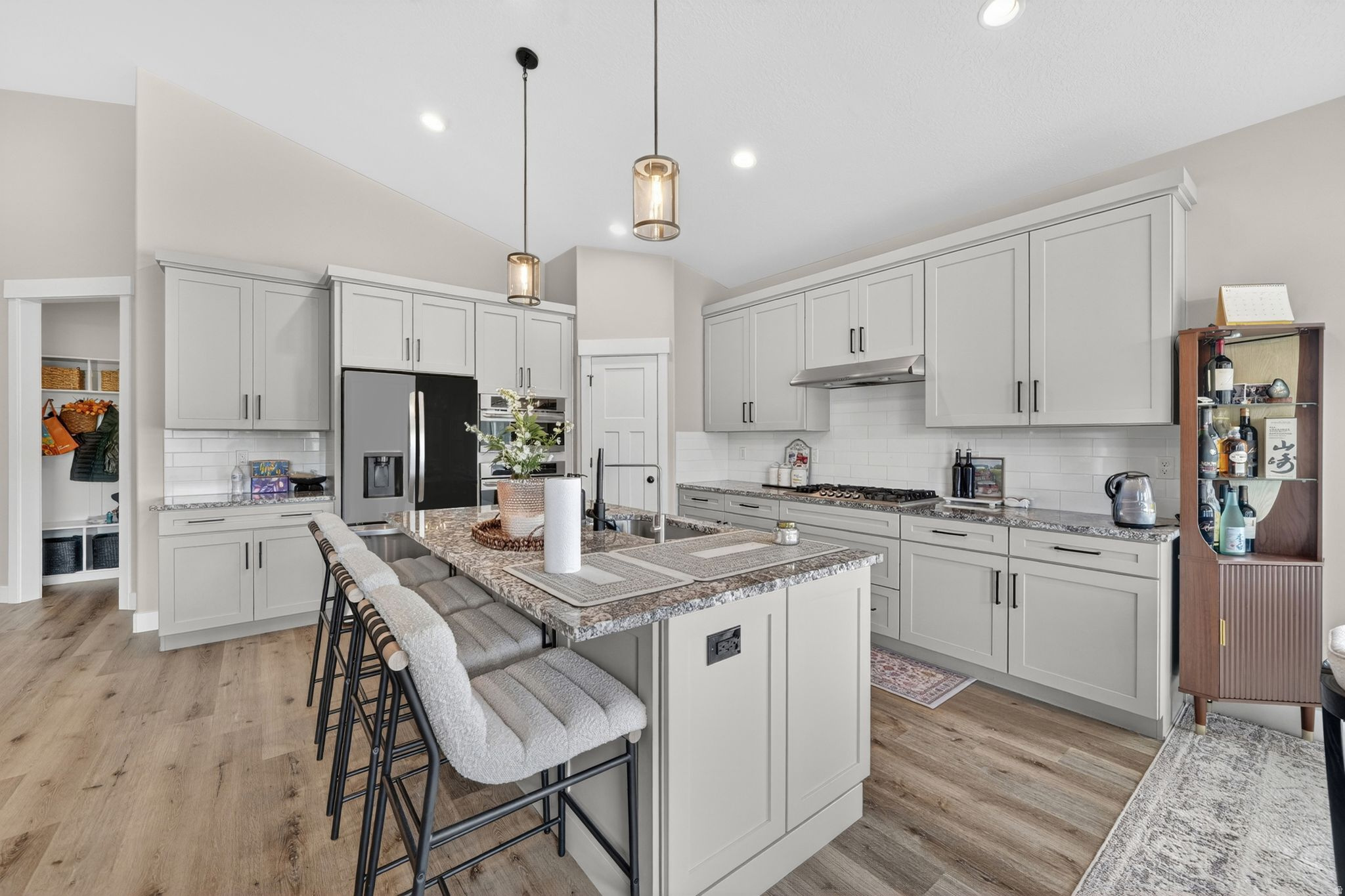 BOULDER RANCH - Residential