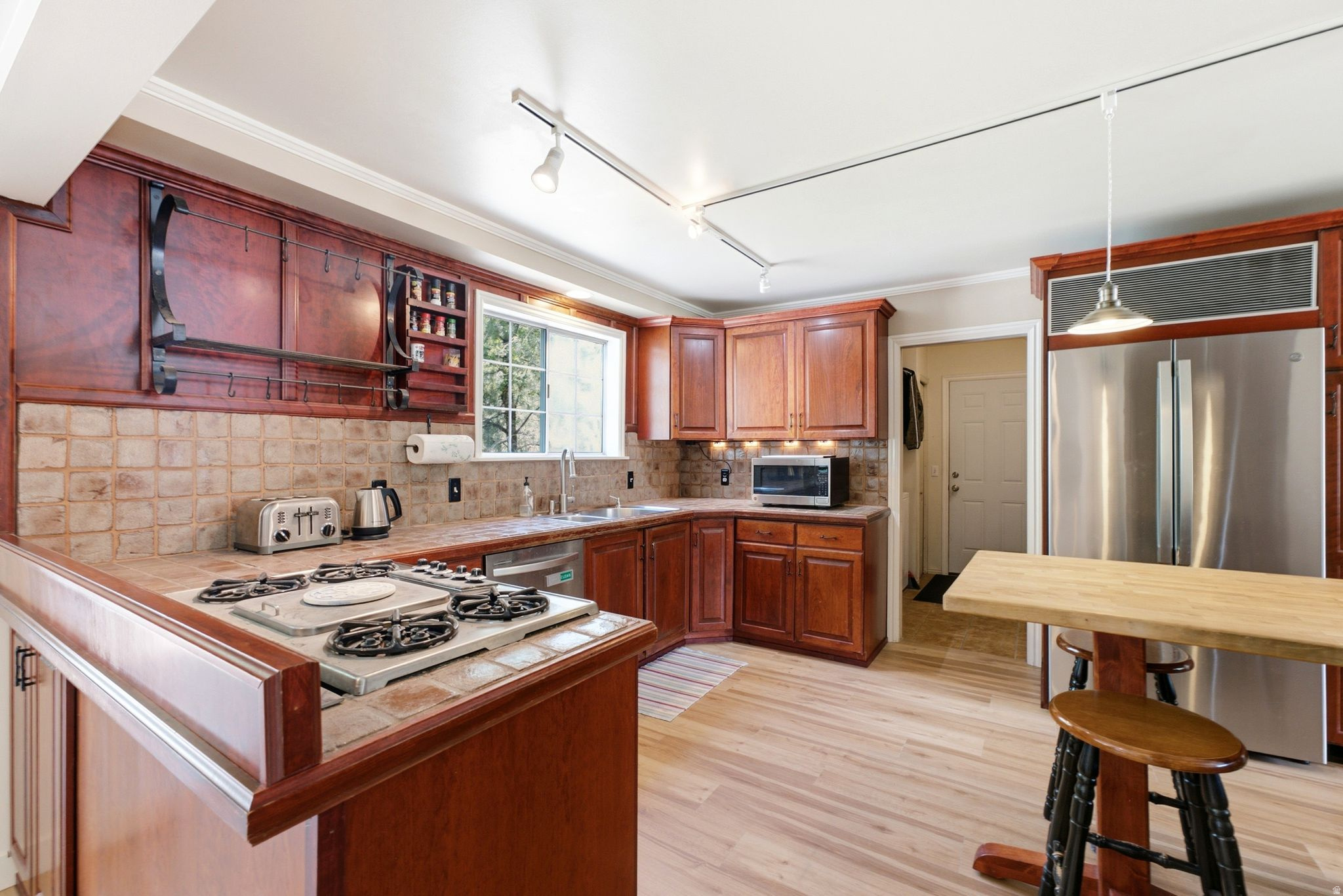 PROSPECTOR PARK - Residential