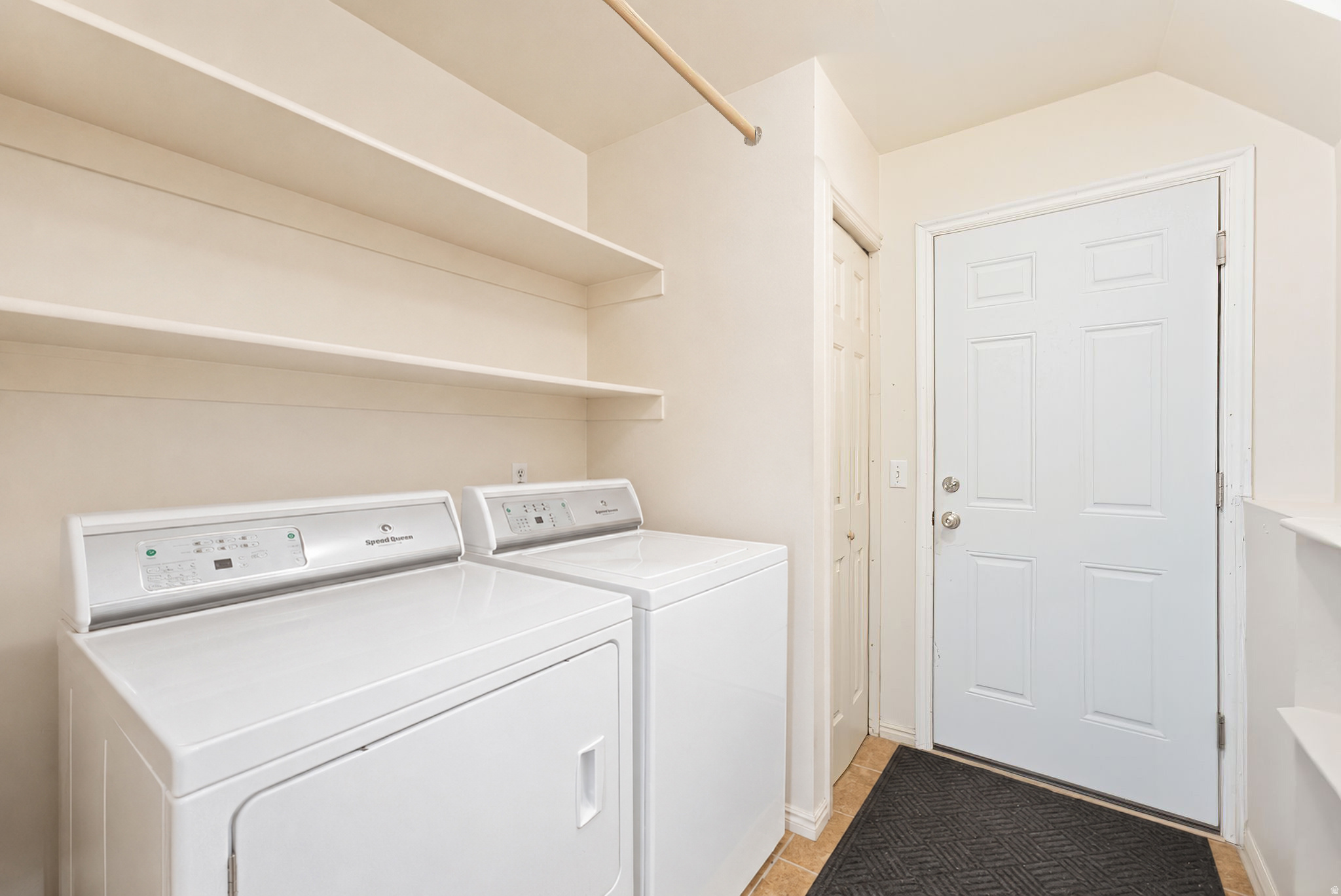 PROSPECTOR PARK - Residential