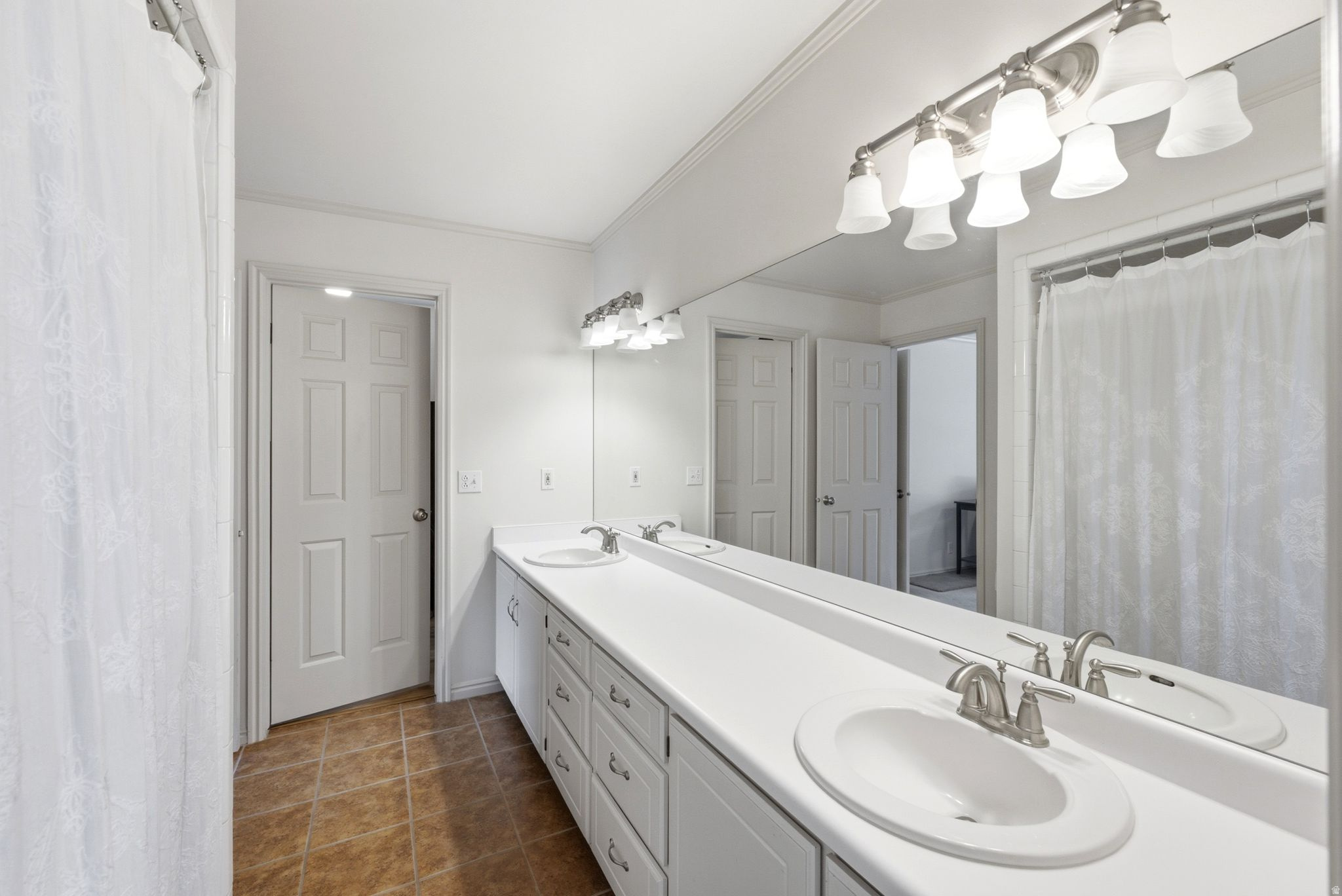 PROSPECTOR PARK - Residential