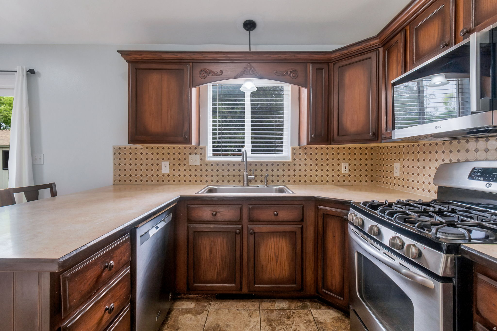SPANISH RIDGE - Residential