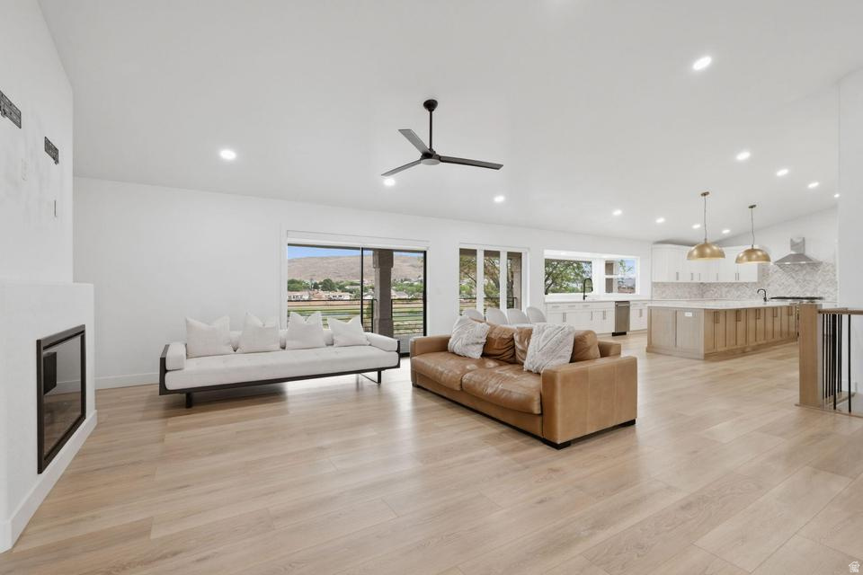 ST JAMES PLACE 4 - Residential