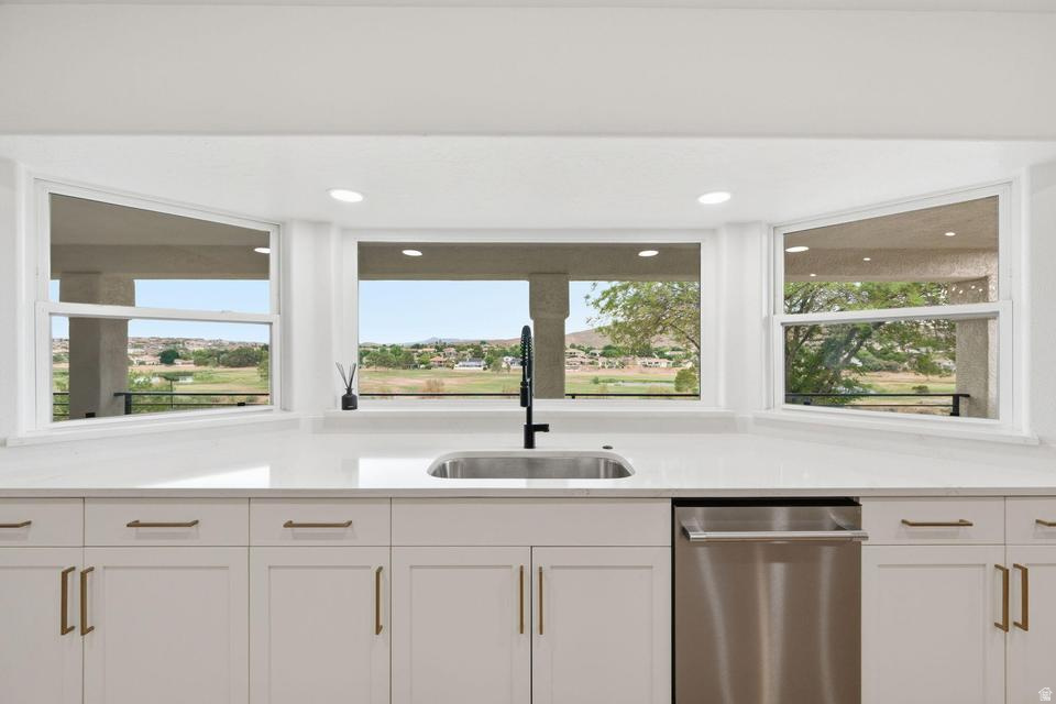 ST JAMES PLACE 4 - Residential