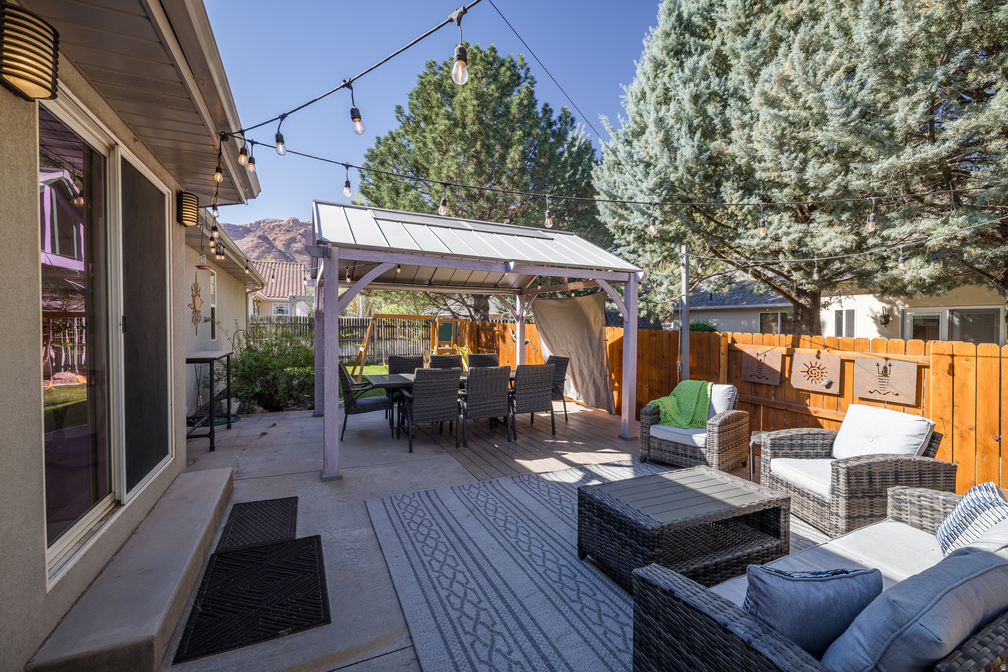 COTTONWOODS - Residential