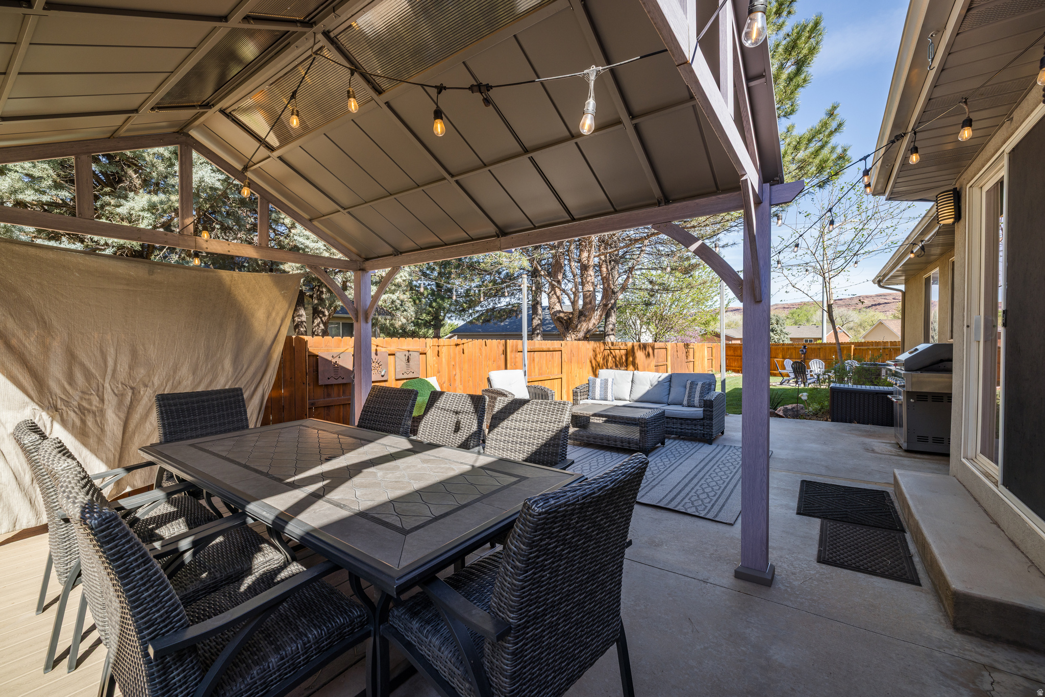 COTTONWOODS - Residential