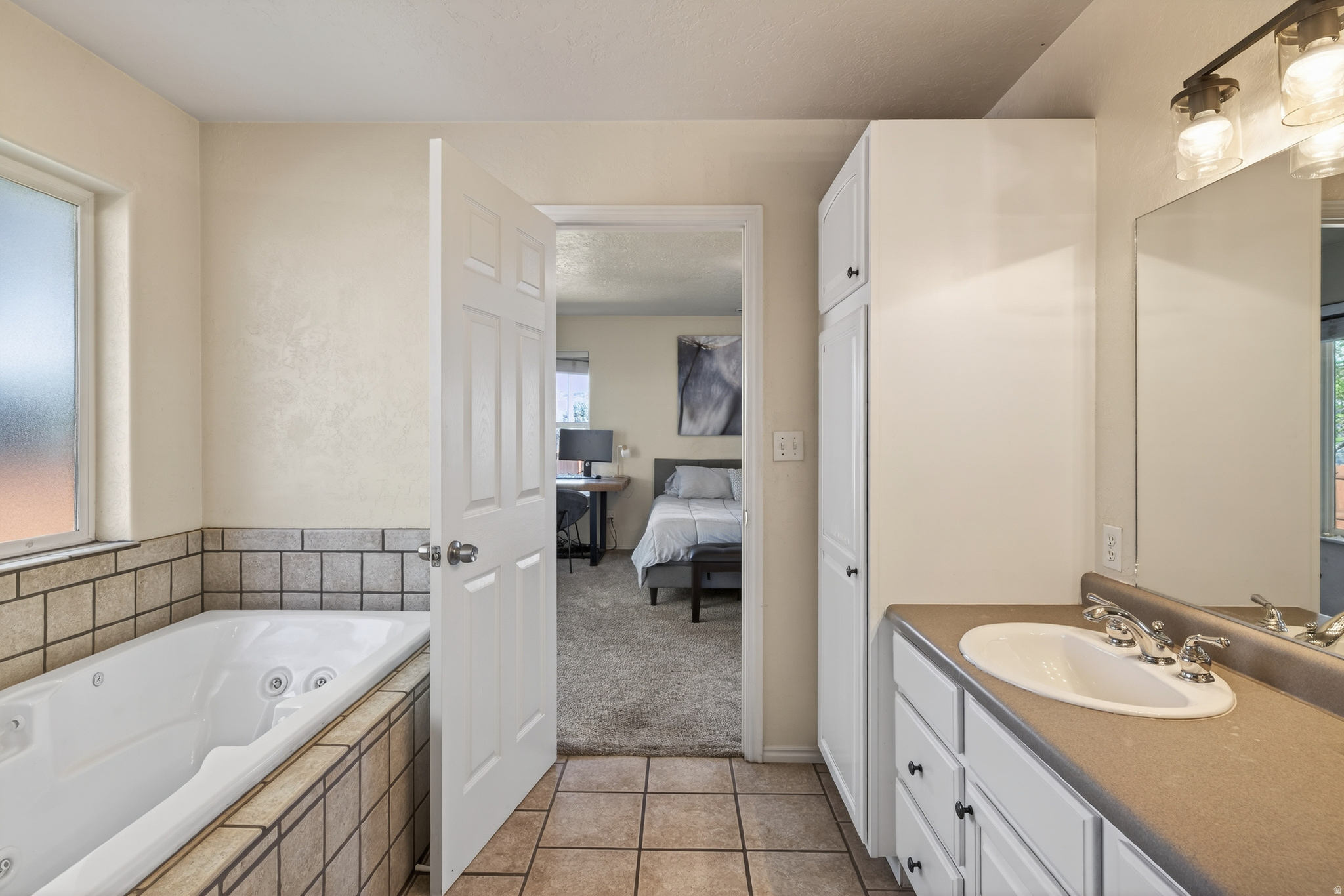 COTTONWOODS - Residential