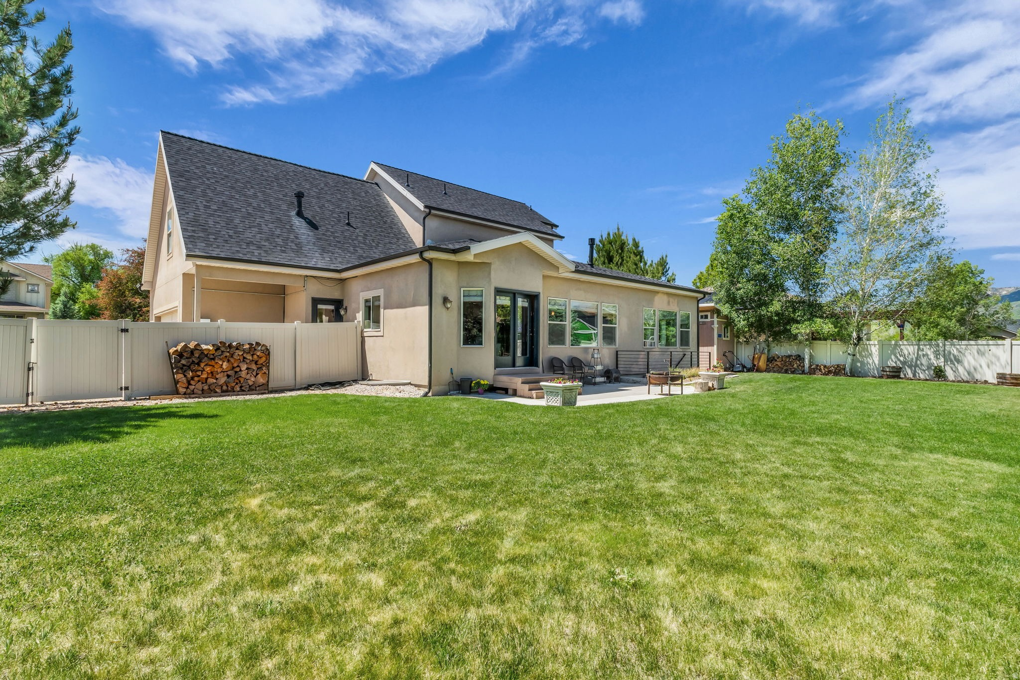 BROADHEAD ESTATES - Residential