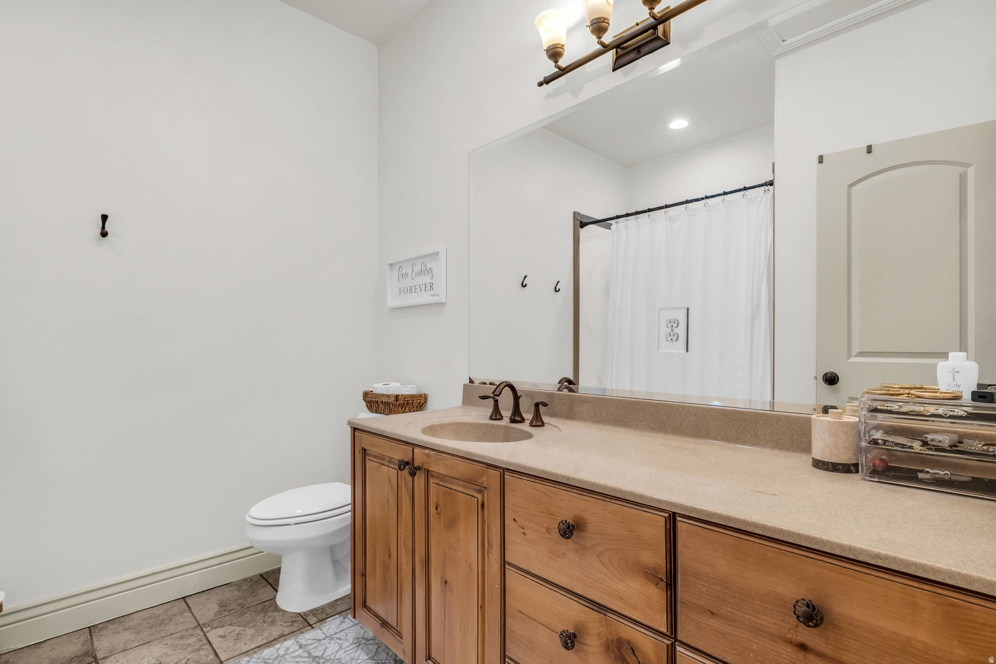 BROADHEAD ESTATES - Residential