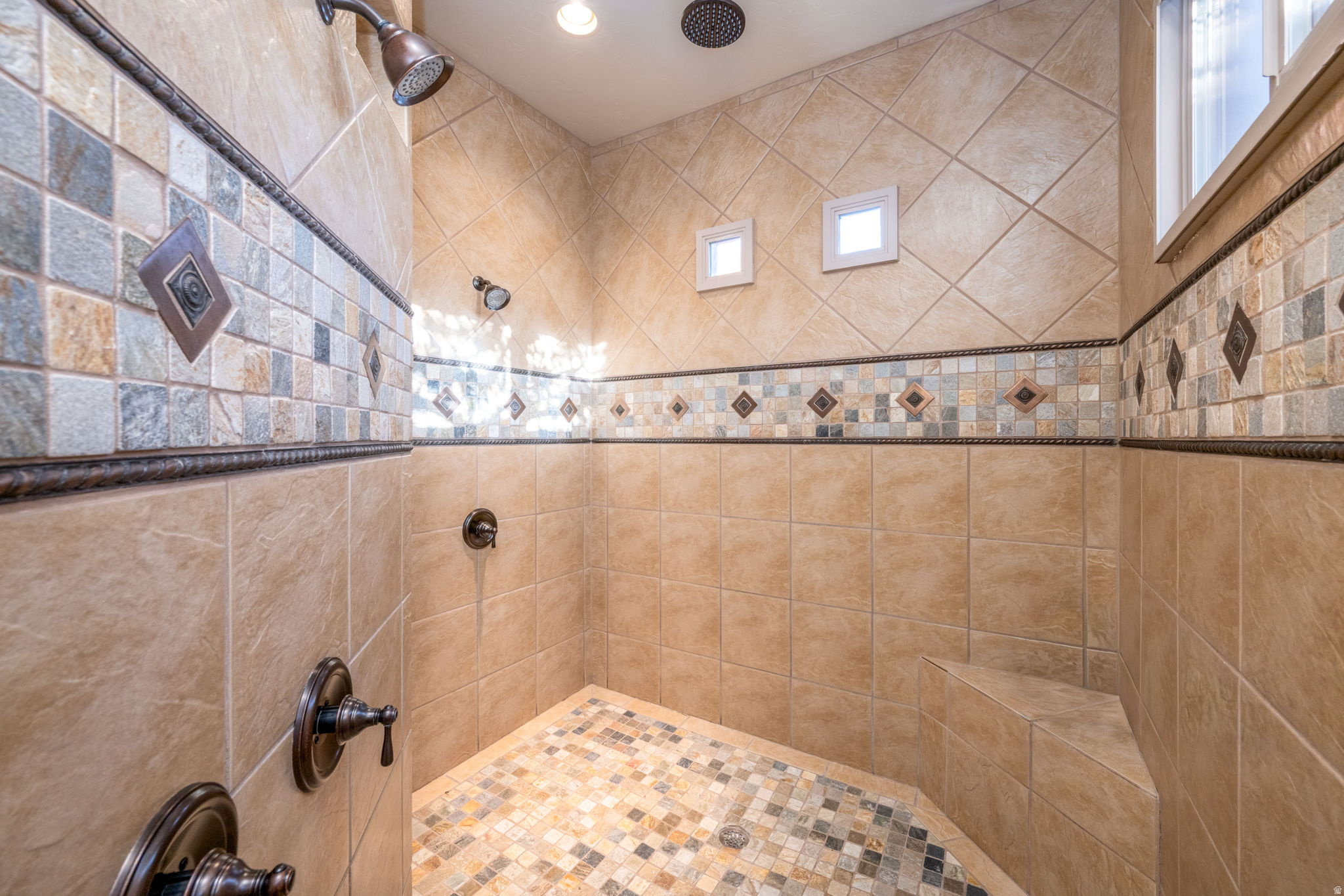 KACHINA CLIFFS AT ENTRADA PH 1 - Residential
