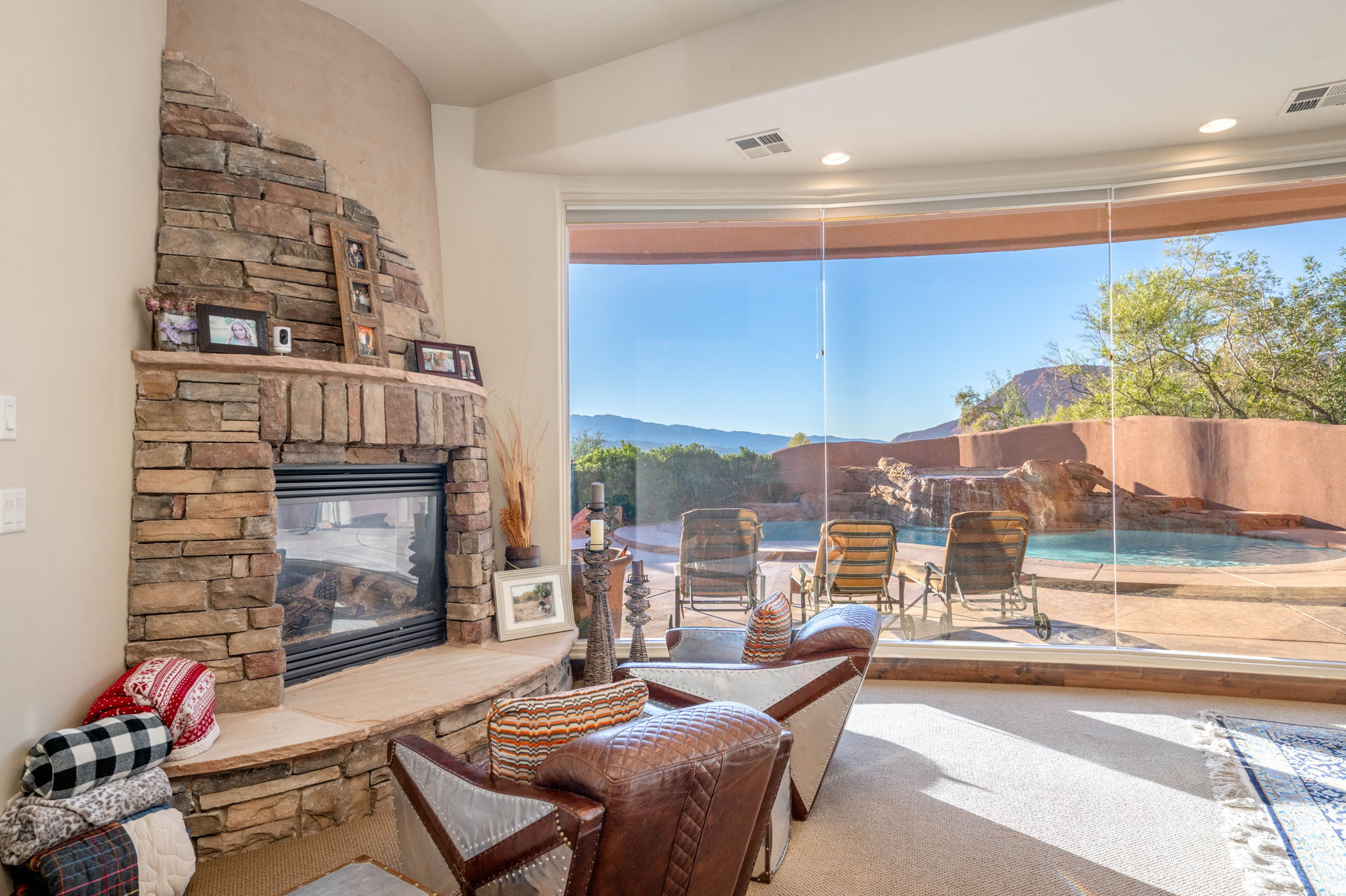 KACHINA CLIFFS AT ENTRADA PH 1 - Residential