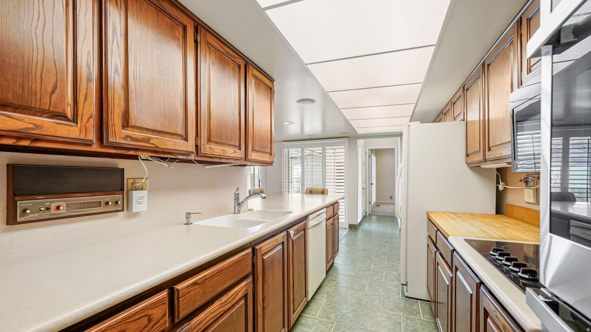 LEXINGTON VILLAGE AT OLD FARM - Residential