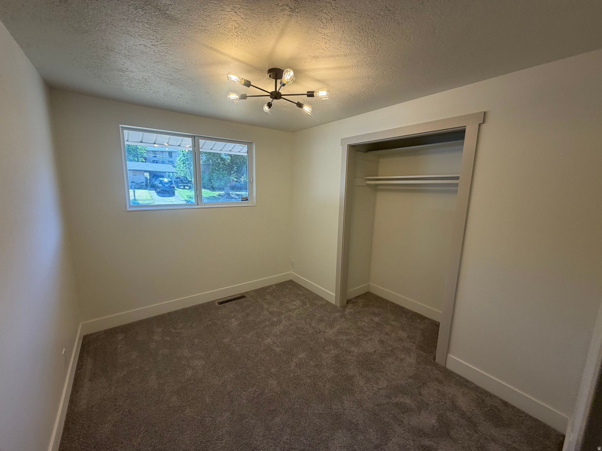 CAROLE - Residential