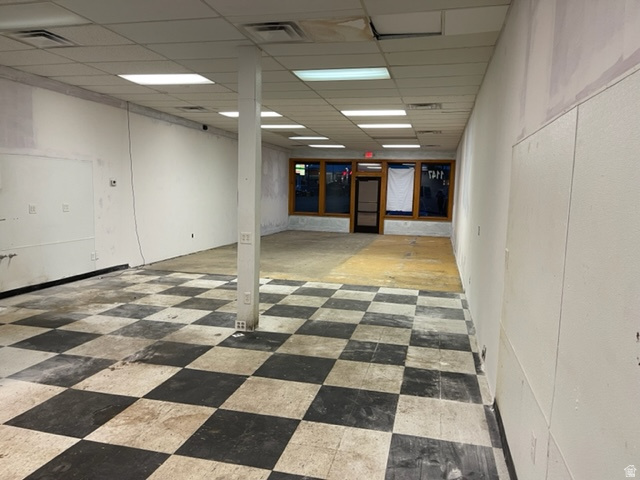 UINTAH PLAZA - Commercial Lease
