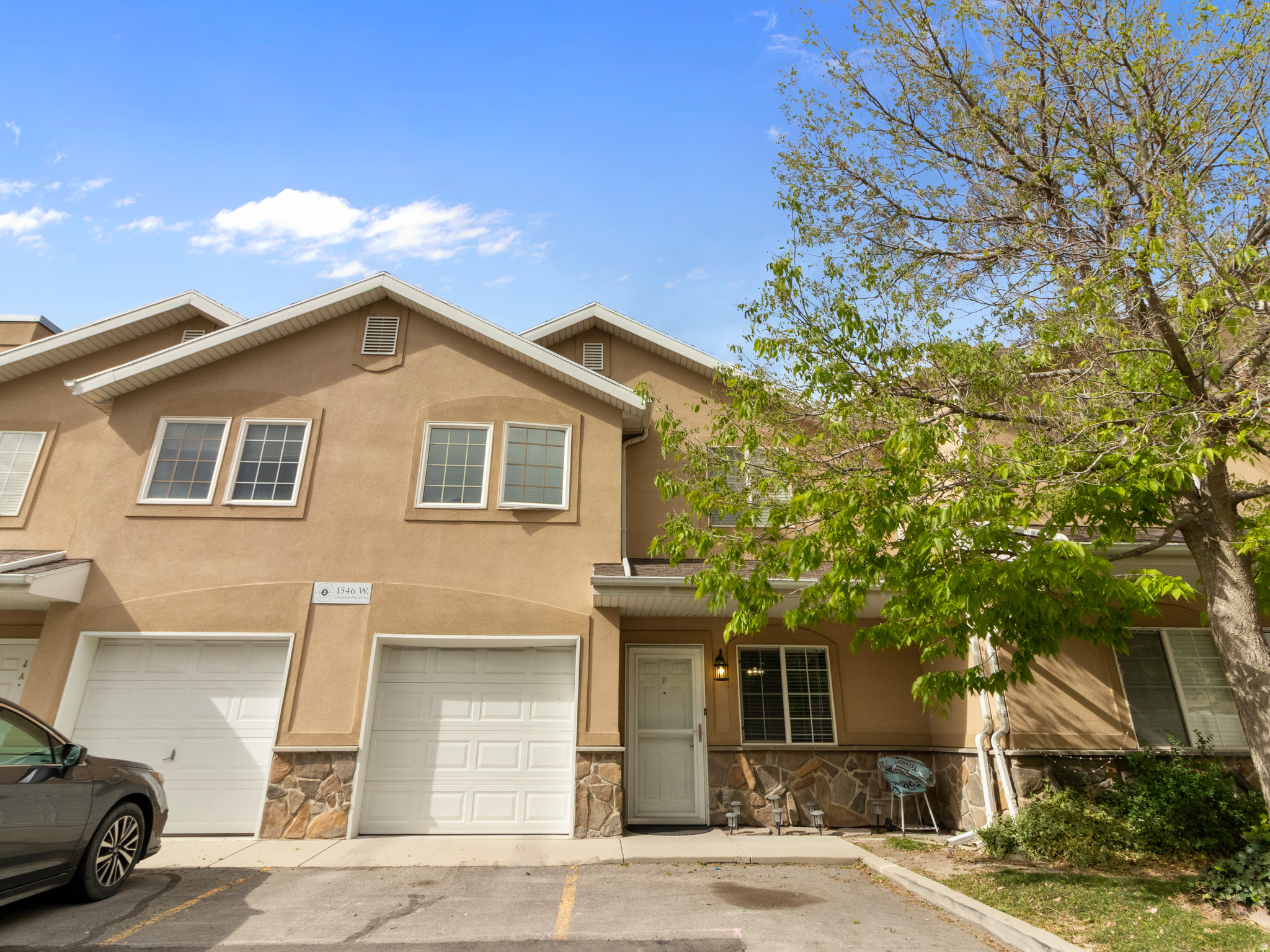 COMPASS COVE - Residential Lease