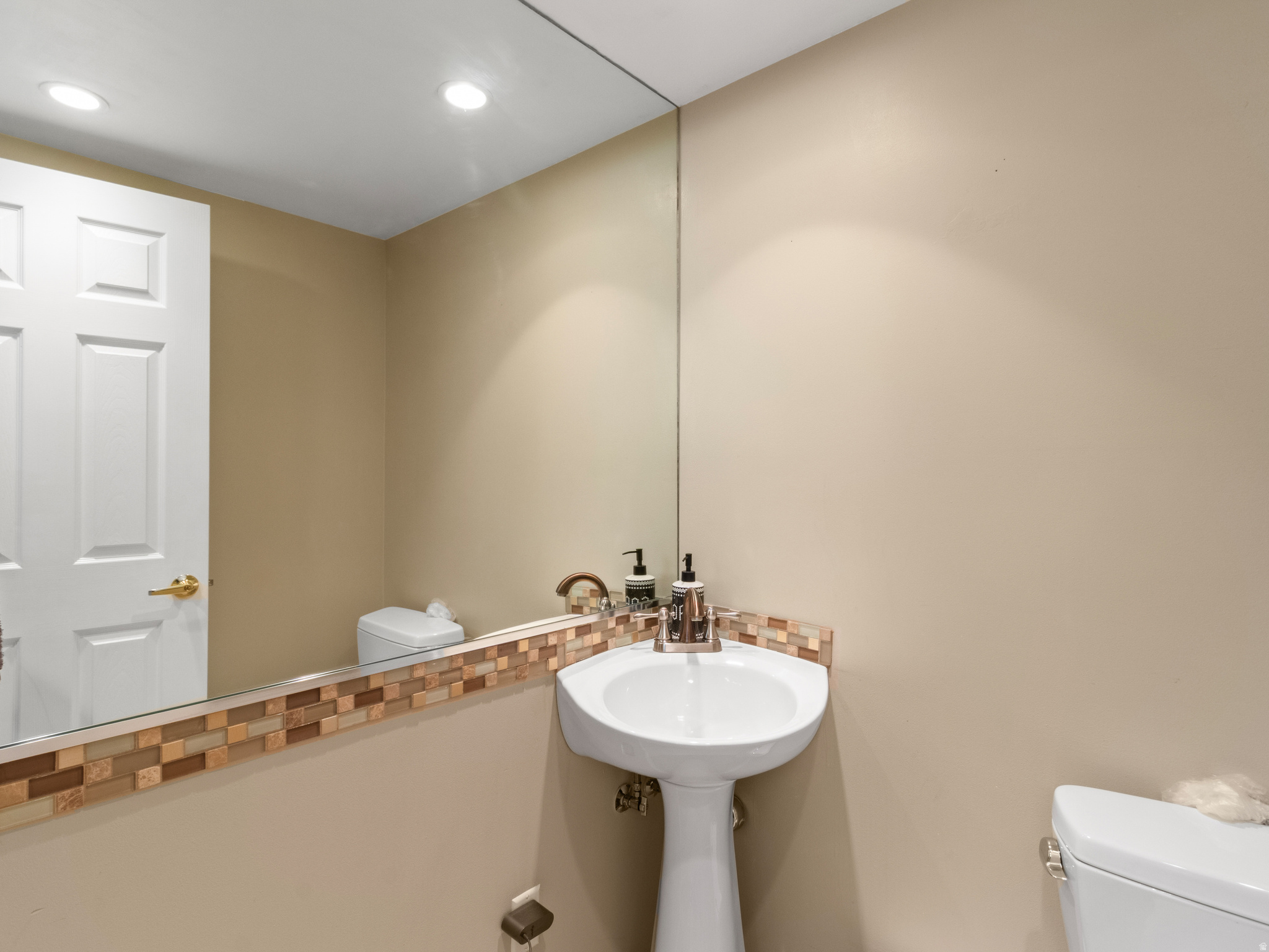 COMPASS COVE - Residential Lease
