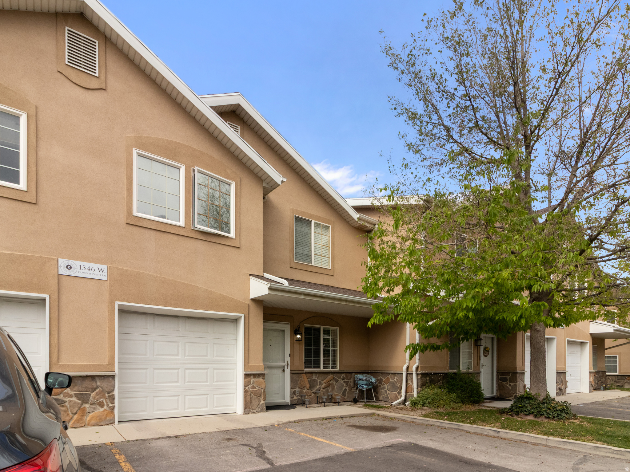 COMPASS COVE - Residential Lease
