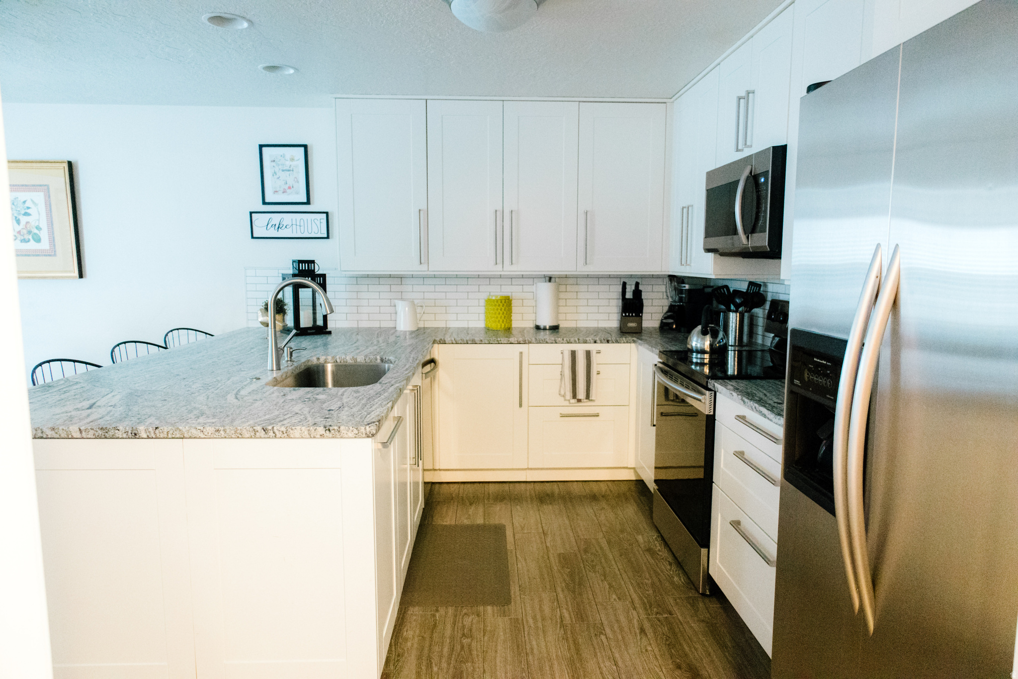 BROADVIEW SHORES - Residential