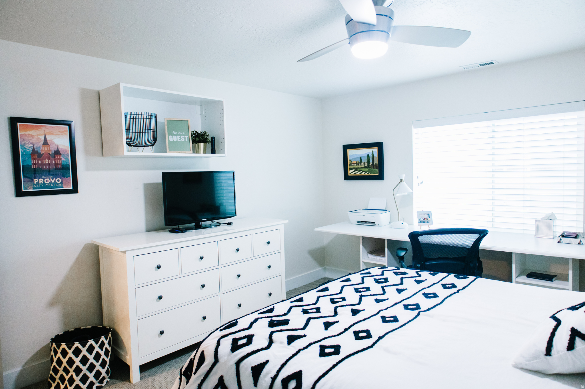 BROADVIEW SHORES - Residential