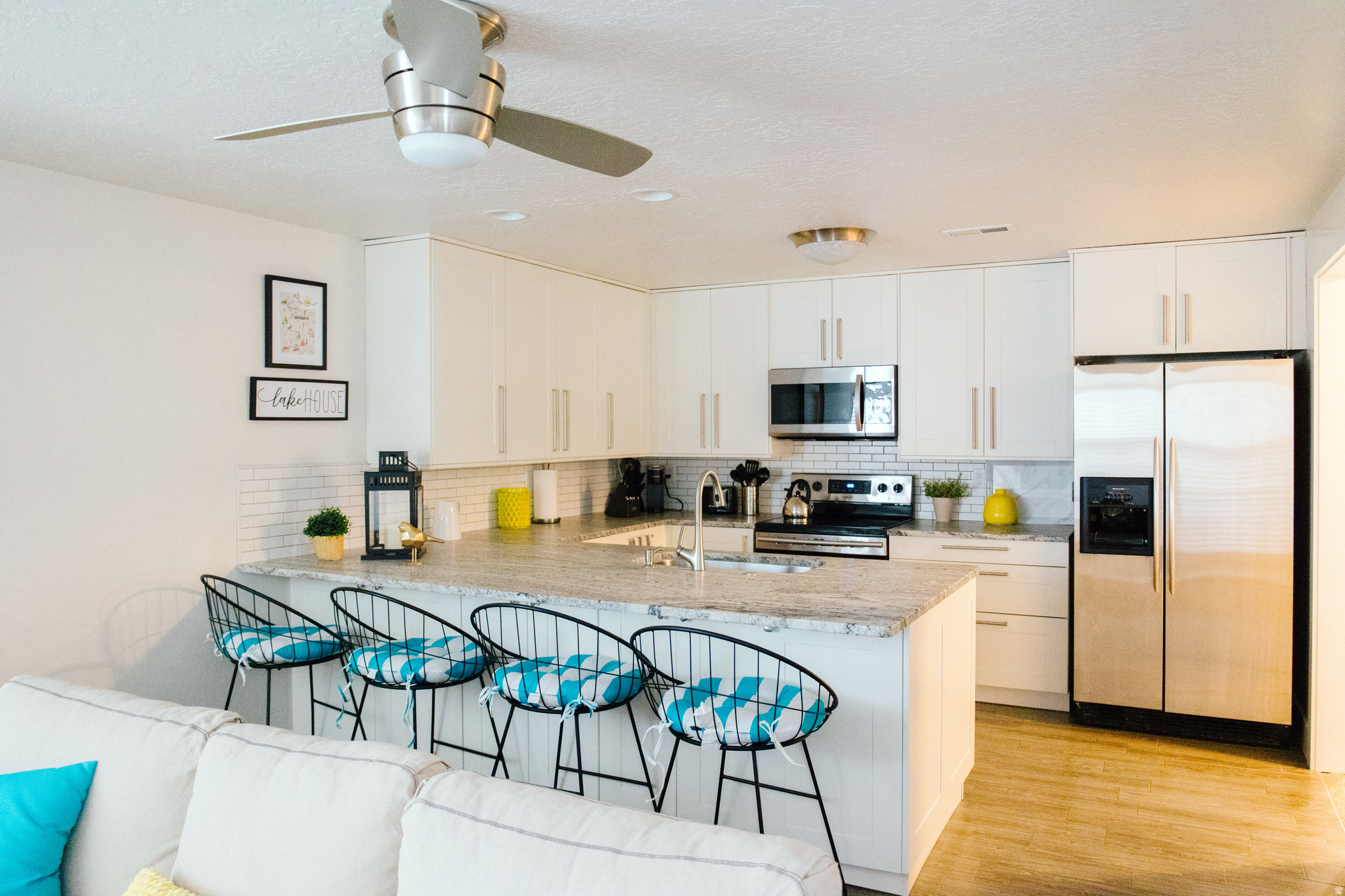 BROADVIEW SHORES - Residential