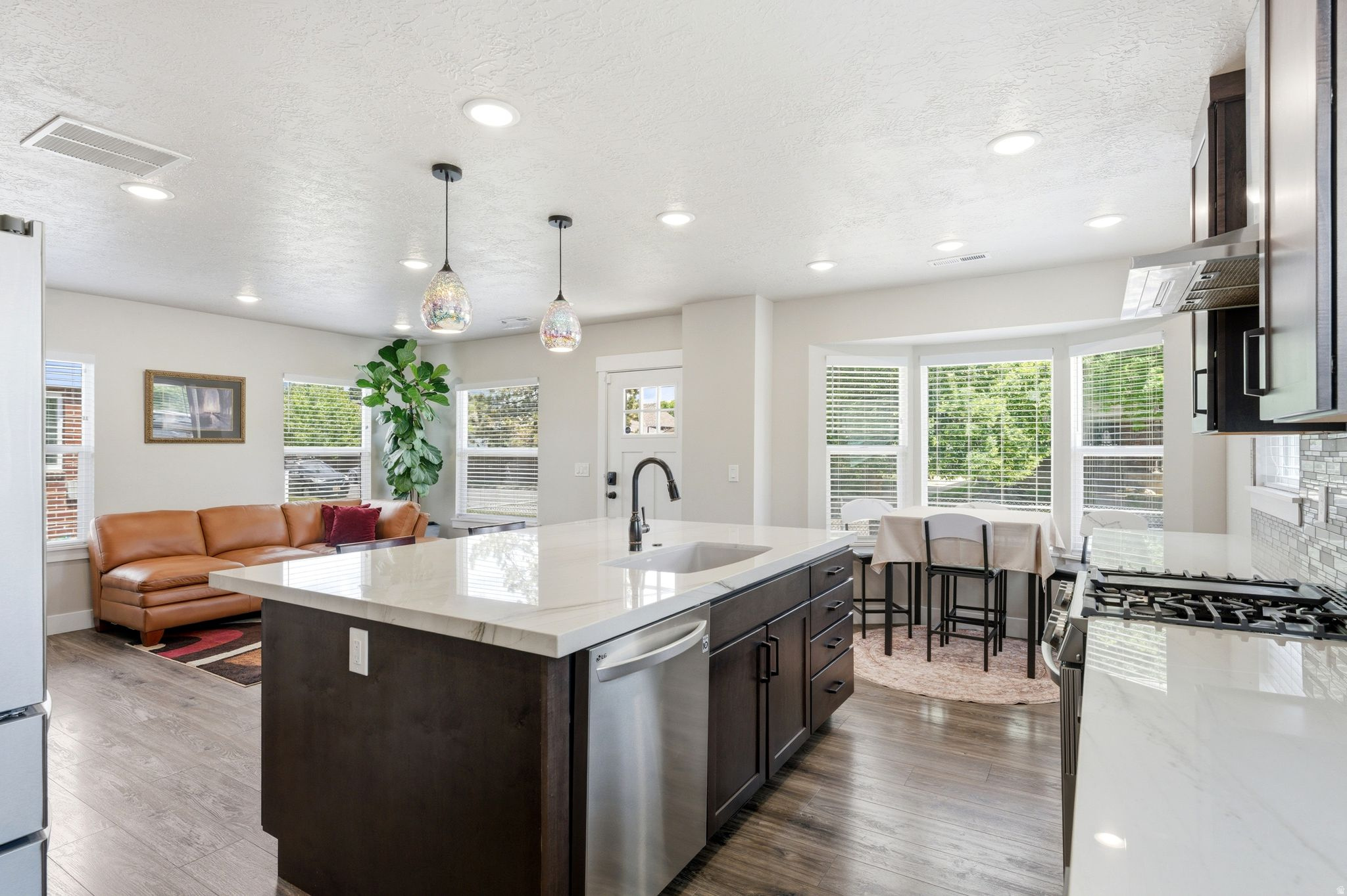 SUNSHINE ACRES - Residential