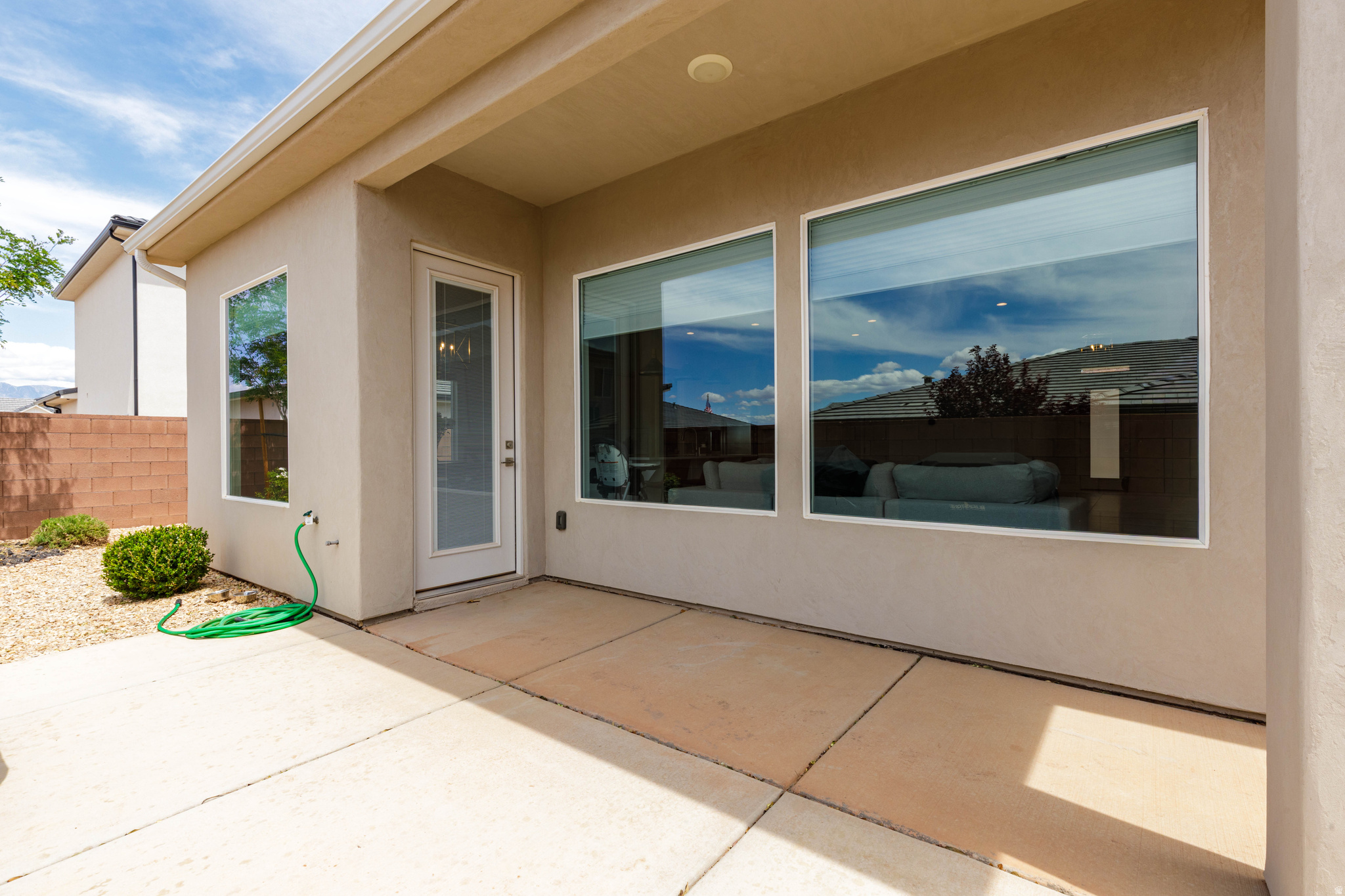 WARNER GATEWAY PH 4 - Residential