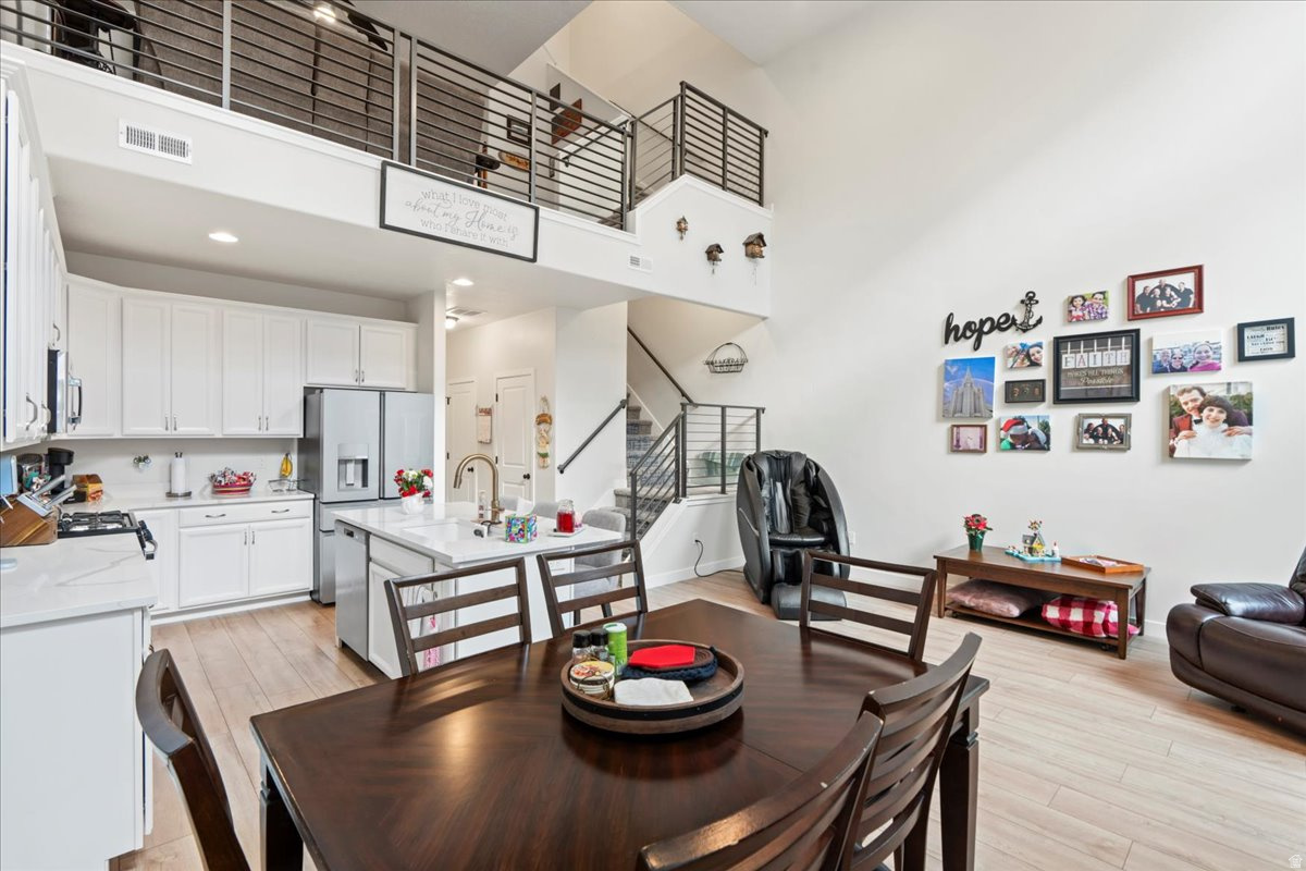 SALT POINT - Residential