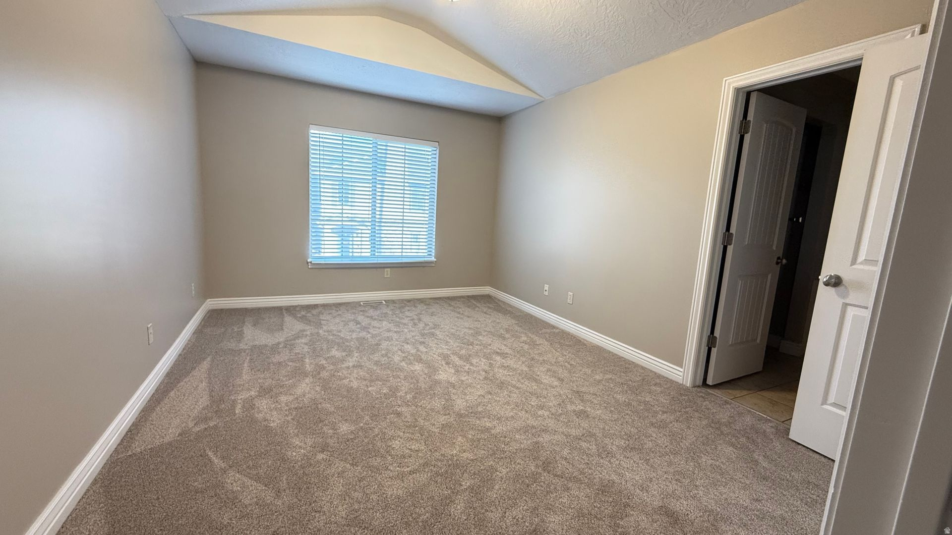 COTTAGES - Residential Lease