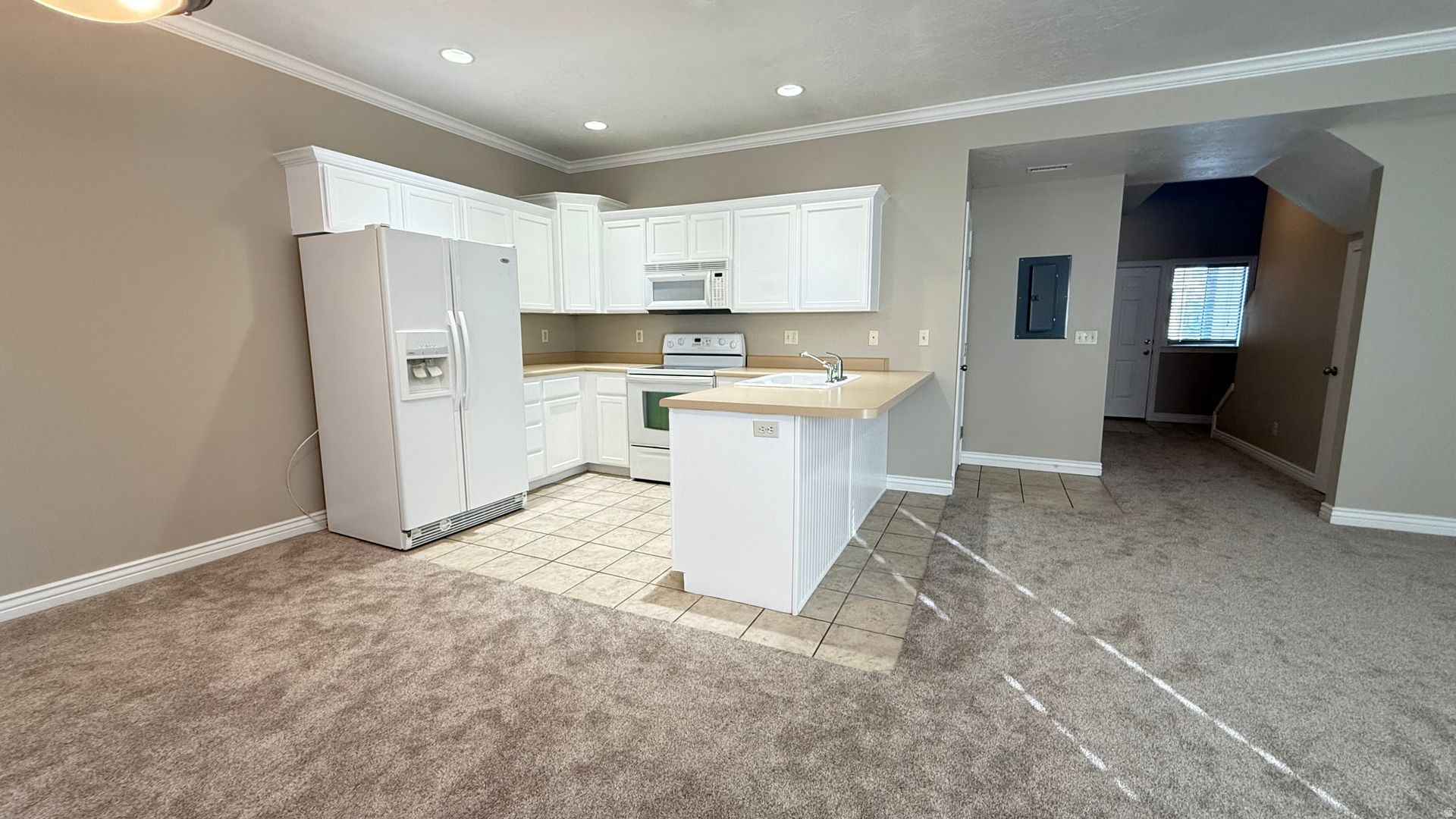COTTAGES - Residential Lease