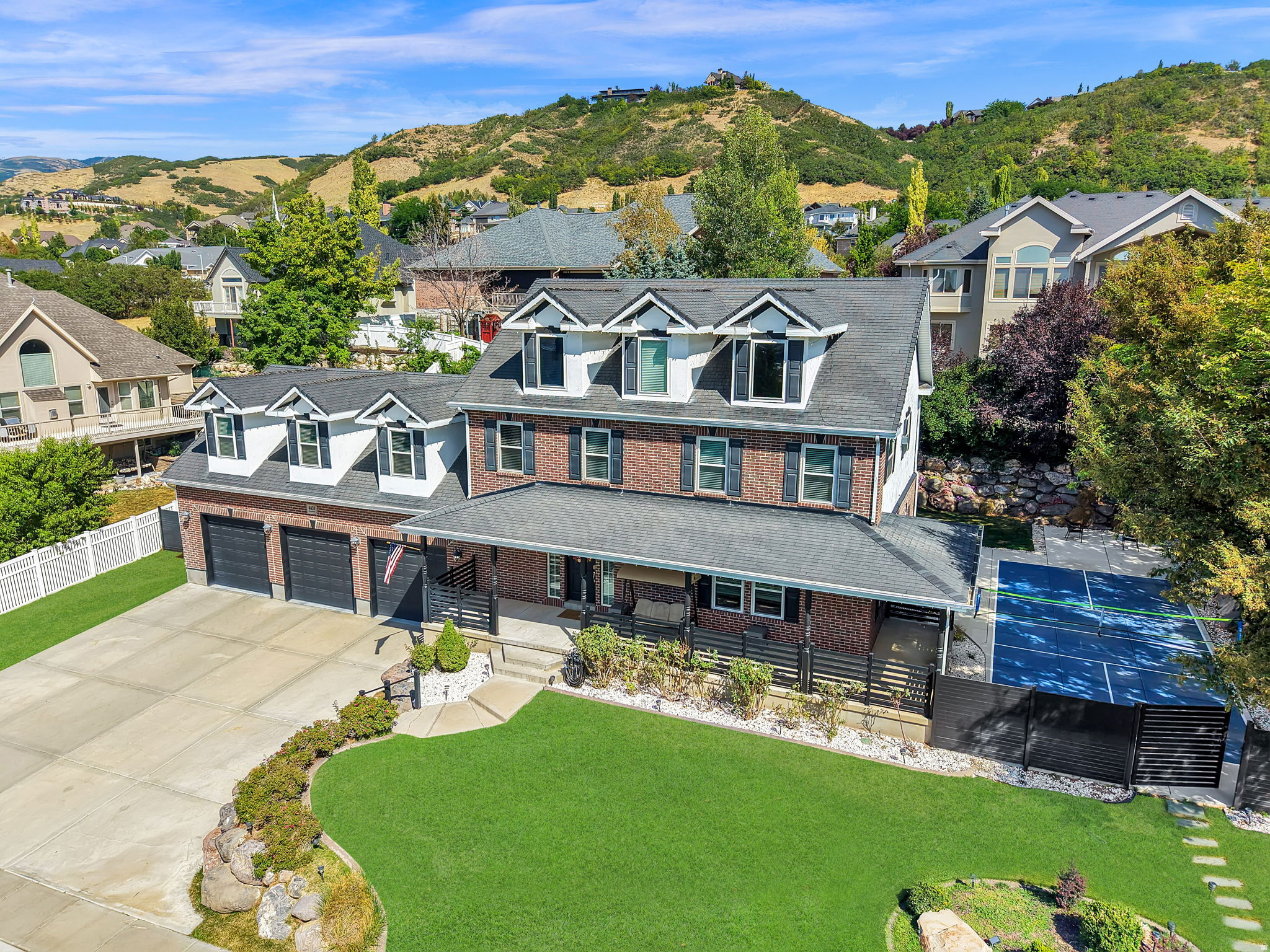 BRIDLEWOOD SOUTH ESTATES - Residential