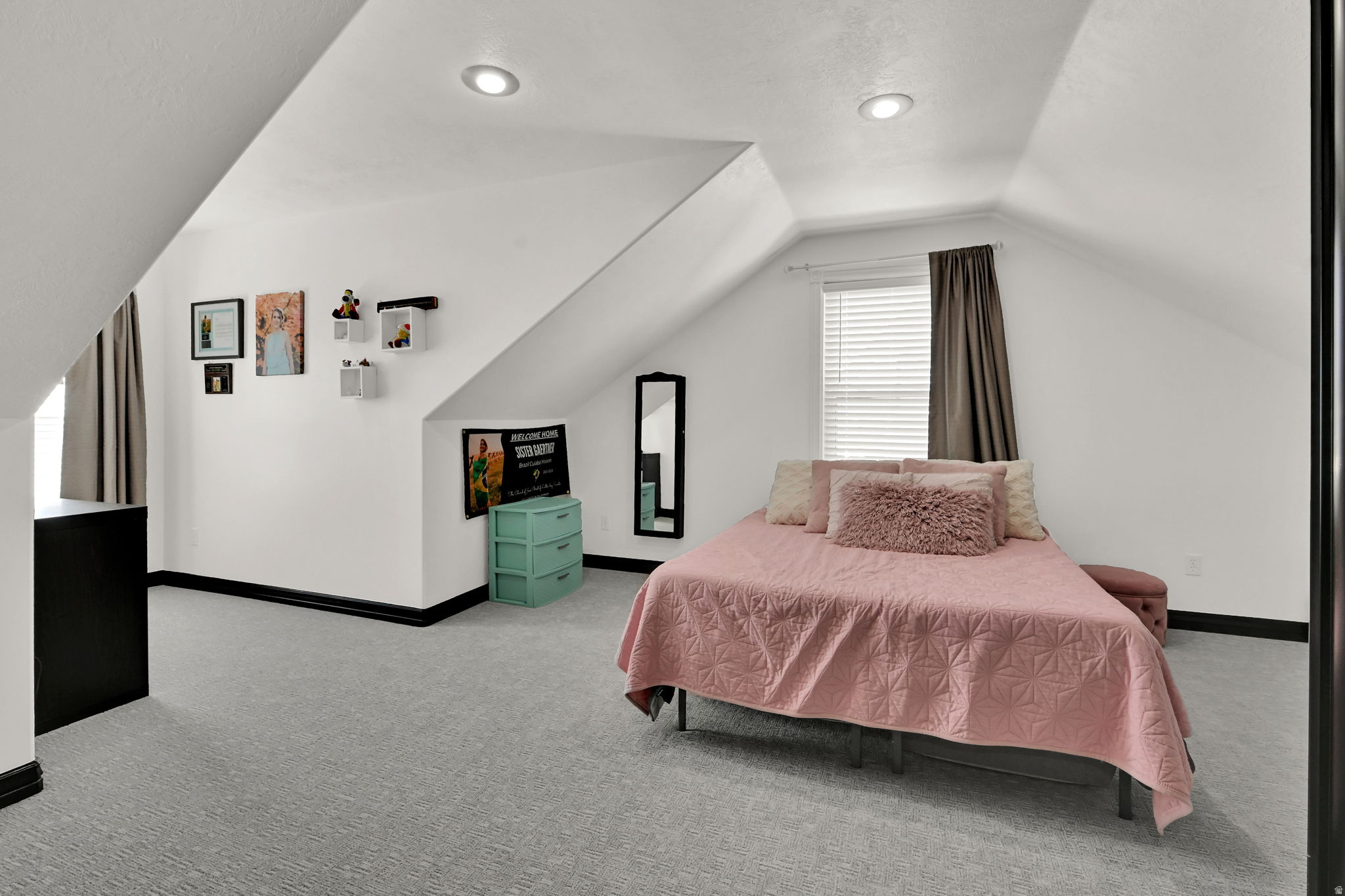 BRIDLEWOOD SOUTH ESTATES - Residential