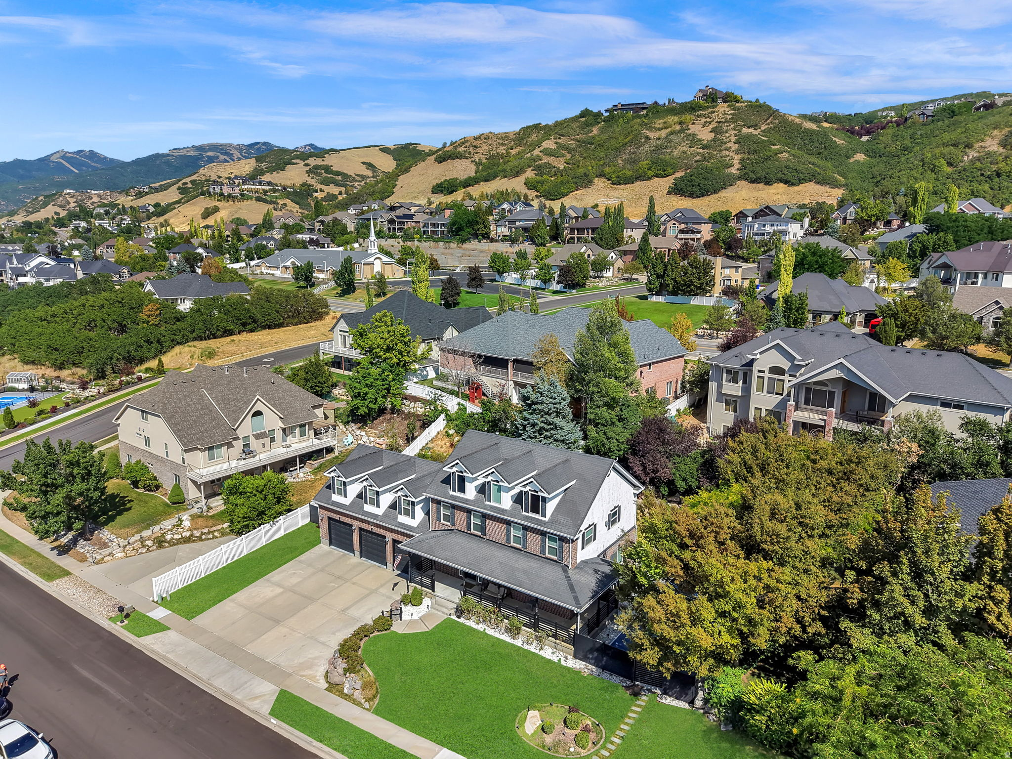 BRIDLEWOOD SOUTH ESTATES - Residential