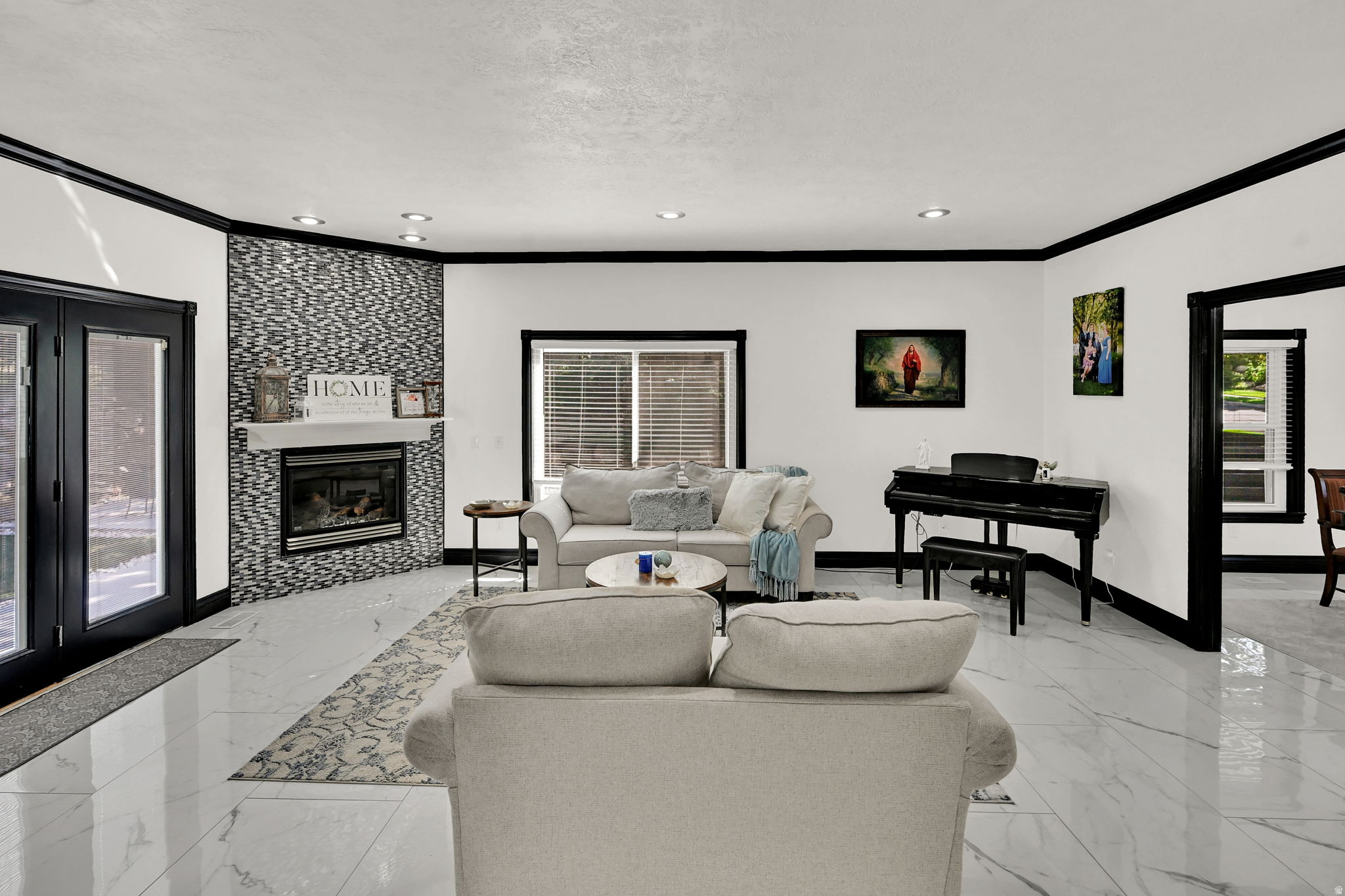 BRIDLEWOOD SOUTH ESTATES - Residential