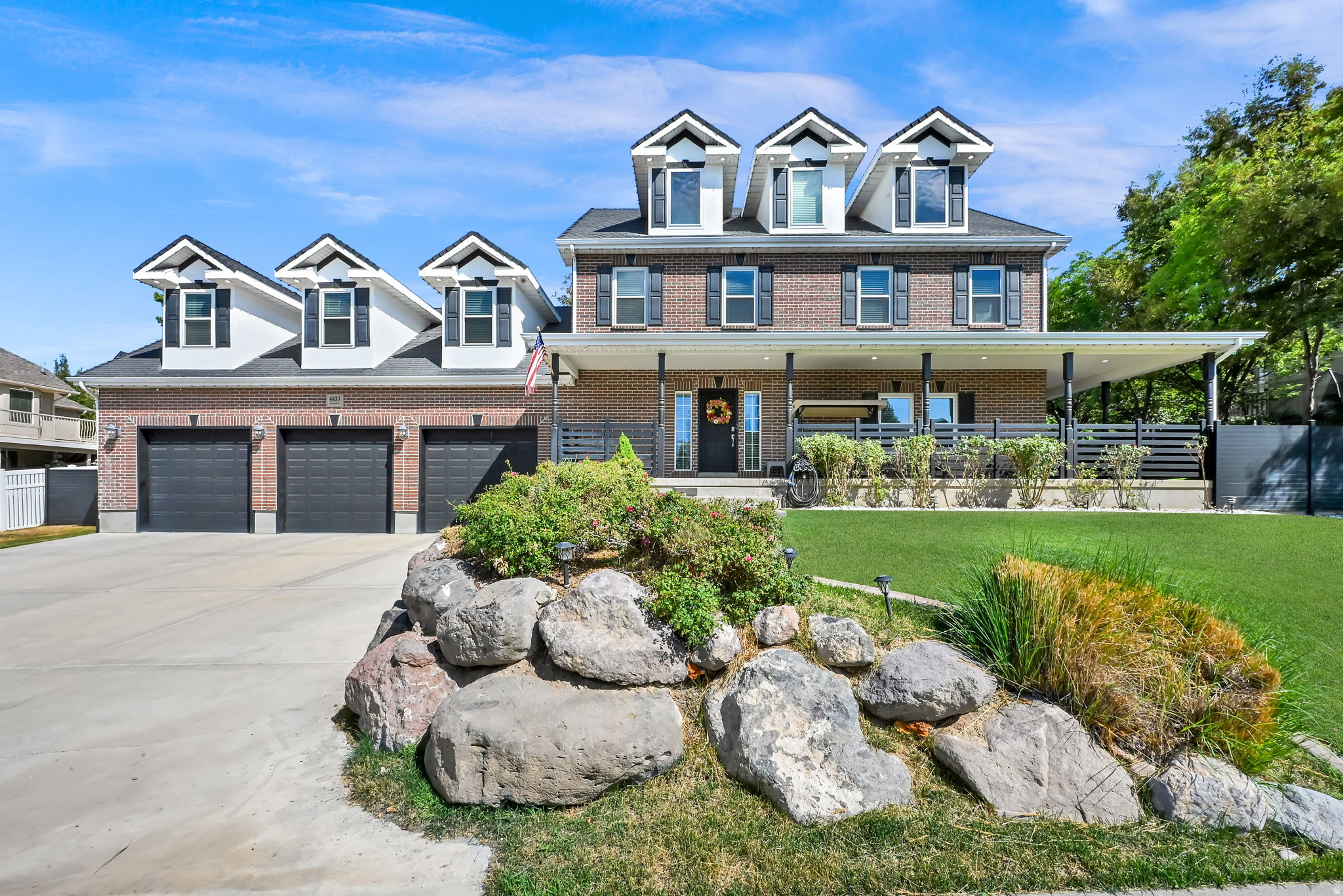 BRIDLEWOOD SOUTH ESTATES - Residential