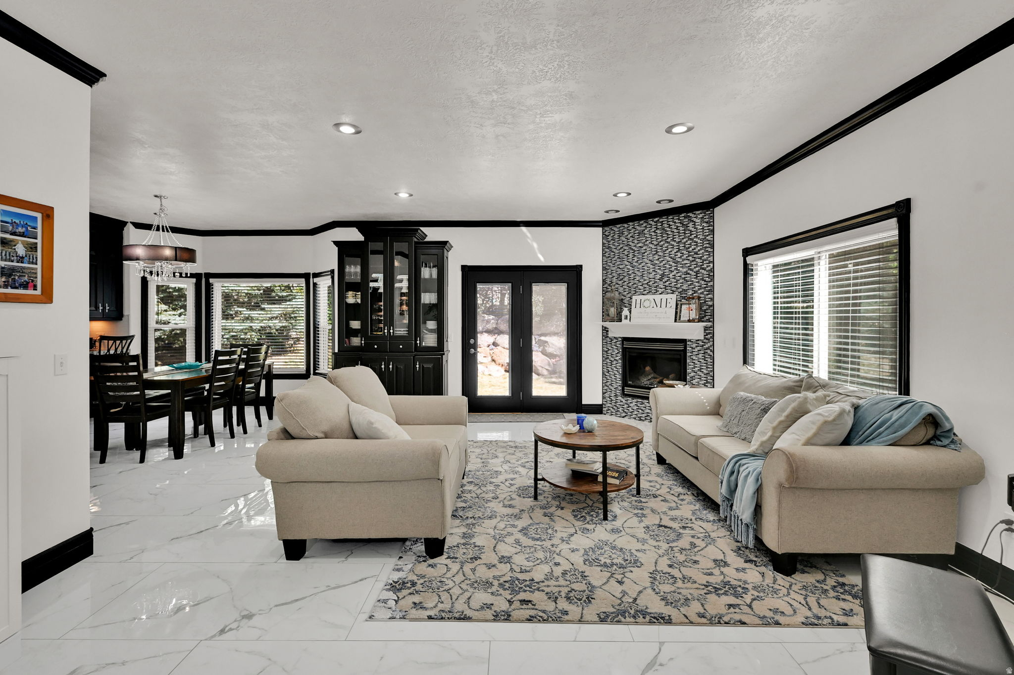 BRIDLEWOOD SOUTH ESTATES - Residential