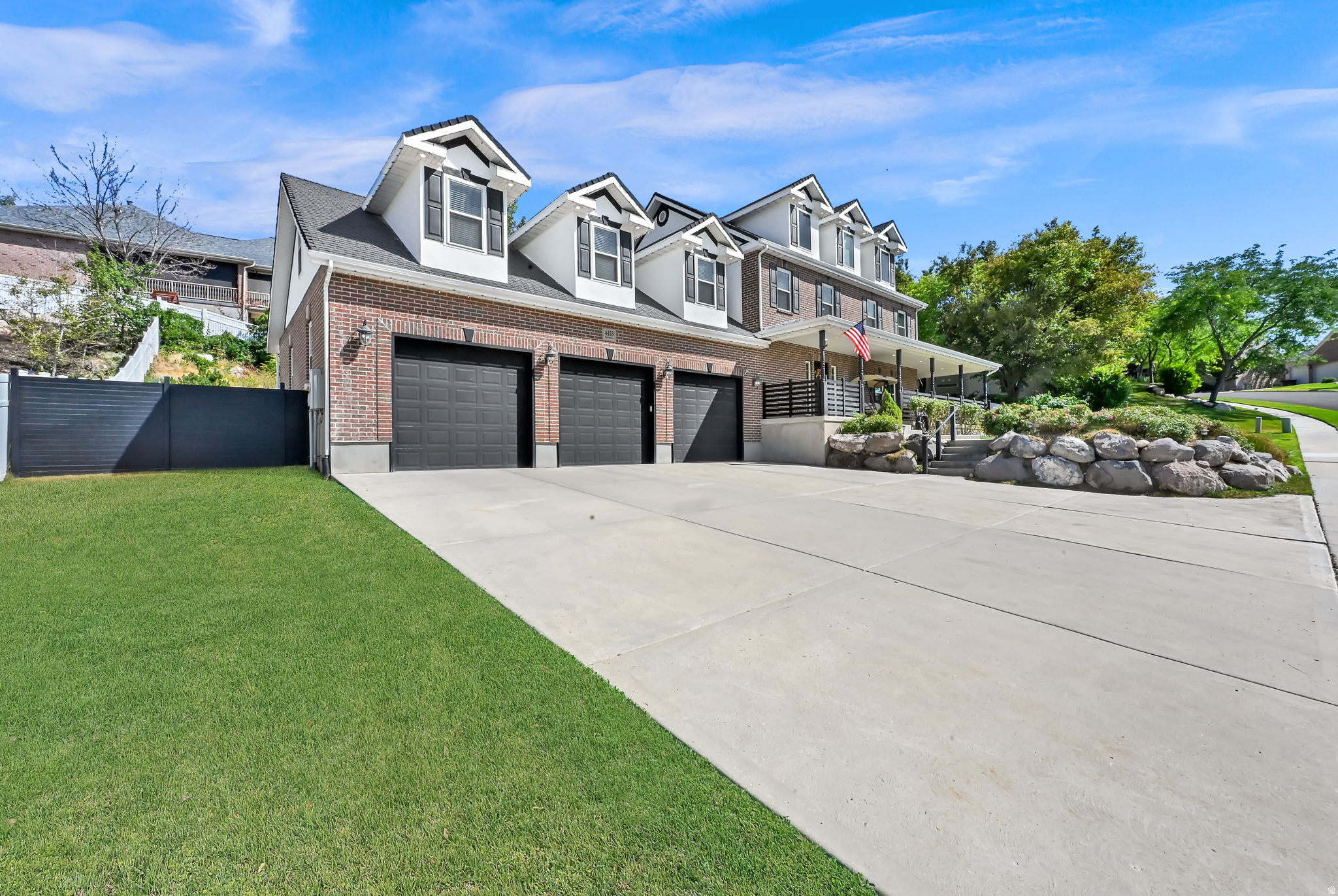 BRIDLEWOOD SOUTH ESTATES - Residential