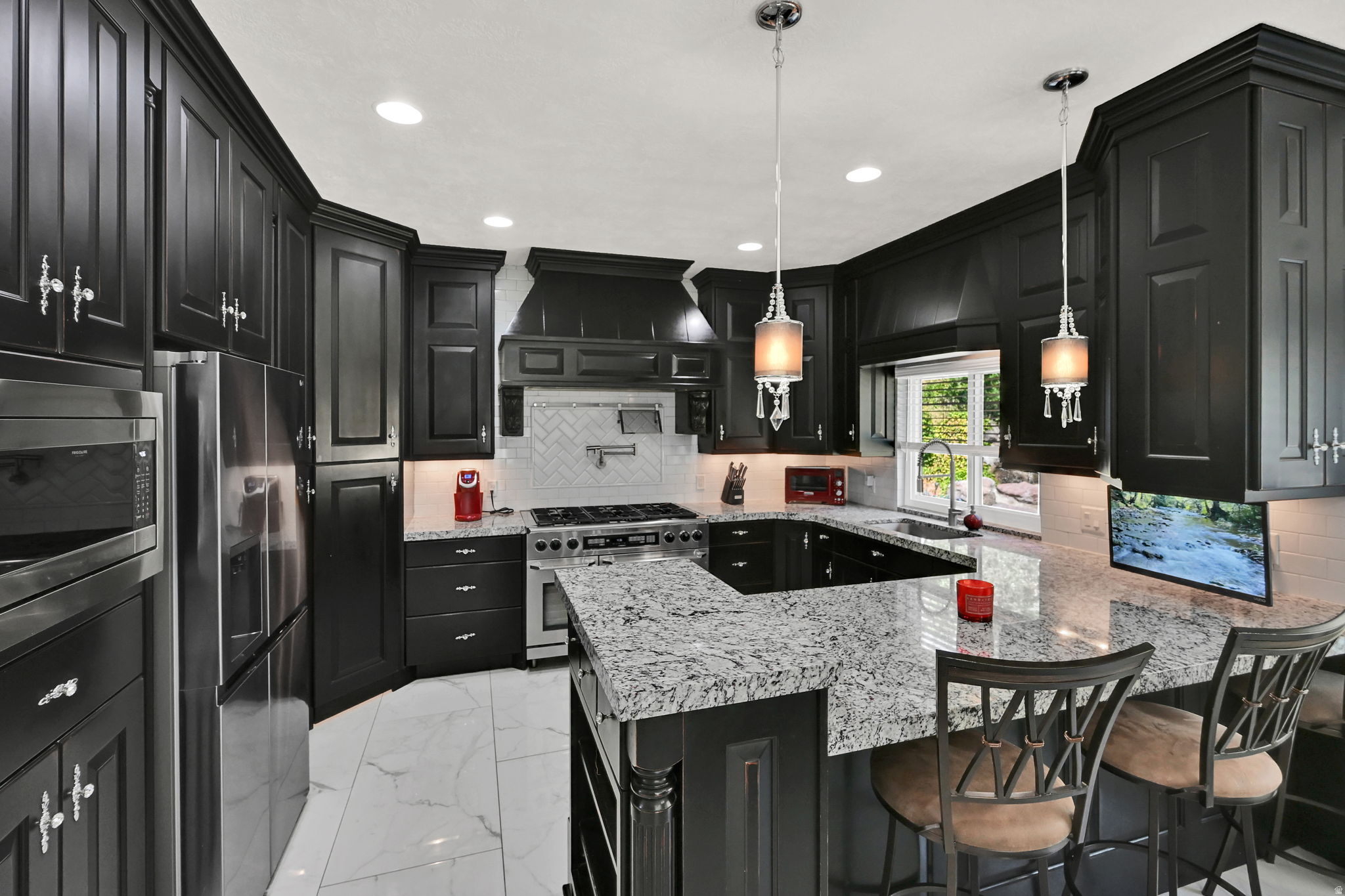 BRIDLEWOOD SOUTH ESTATES - Residential