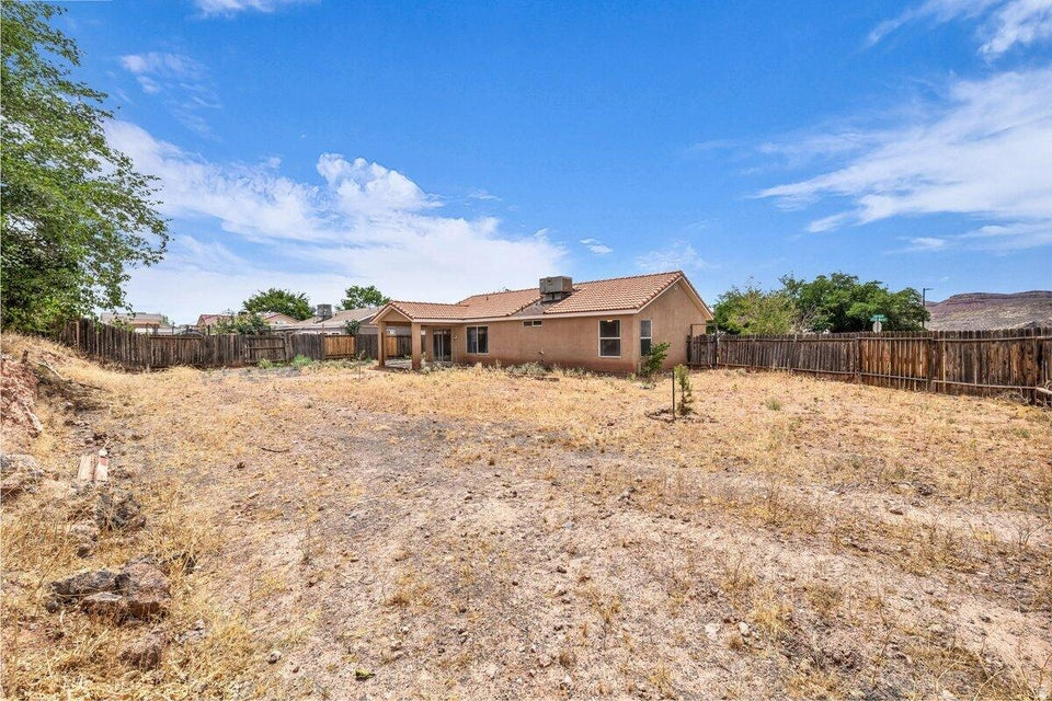 CANYON RIDGE - Residential