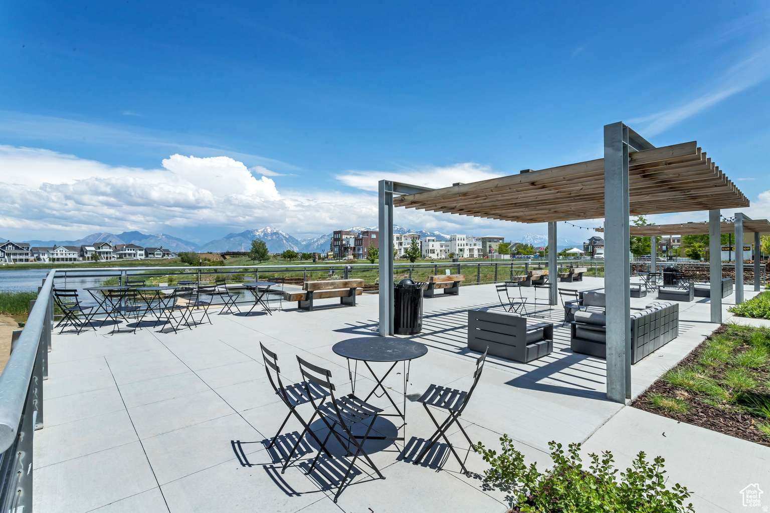 DAYBREAK SODA ROW - Residential