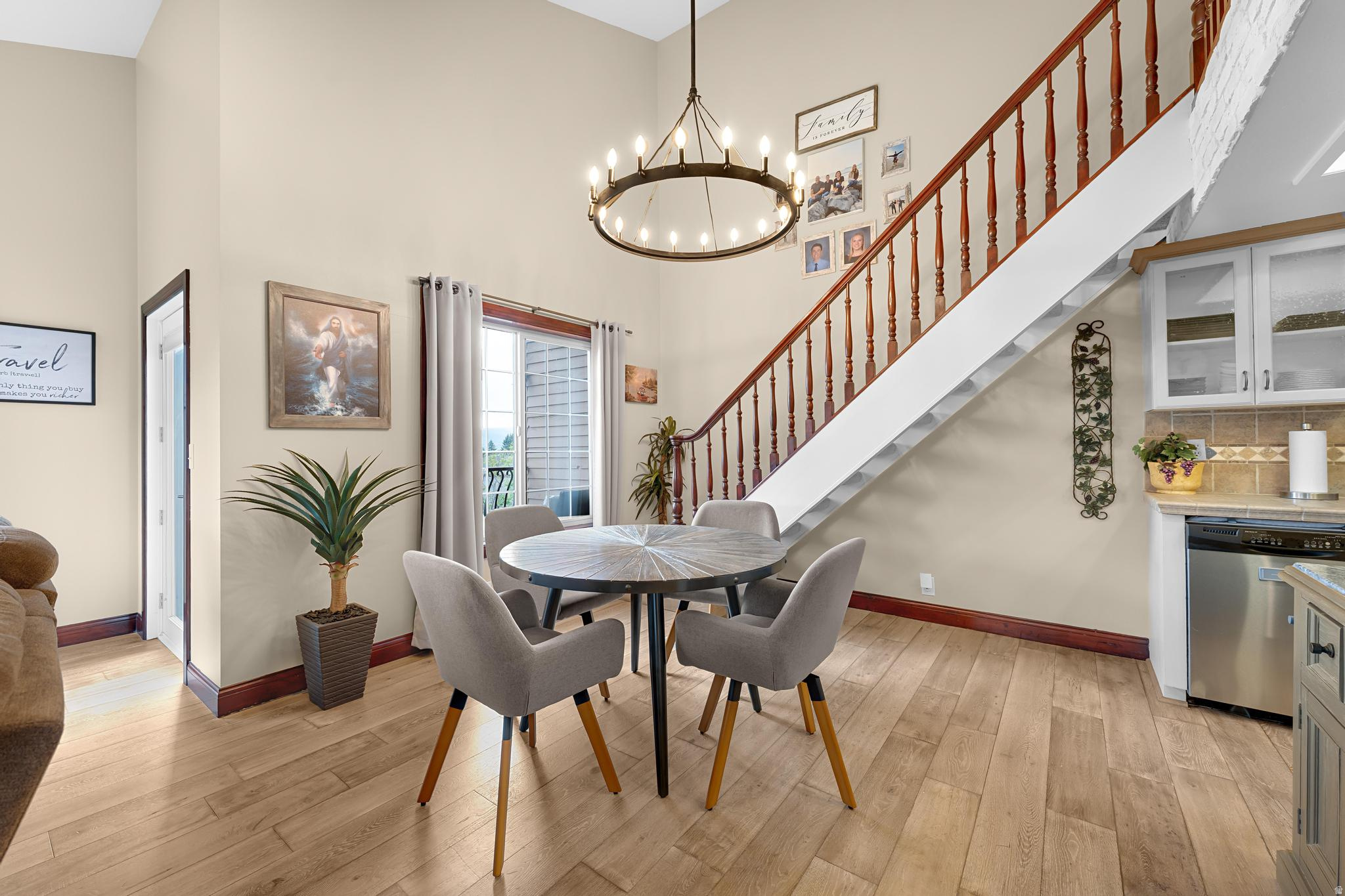 SWISS OAKS - Residential