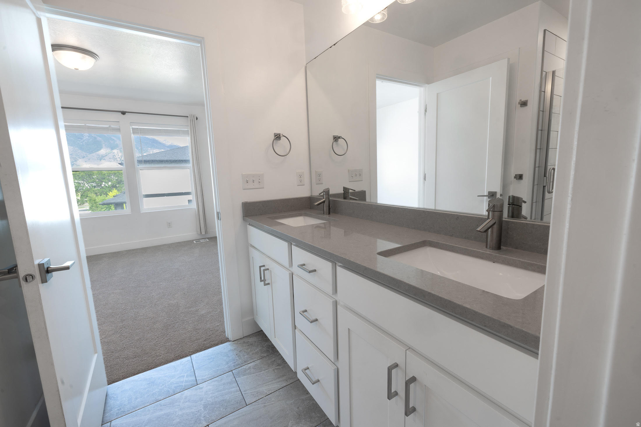 CREEKSIDE - Residential